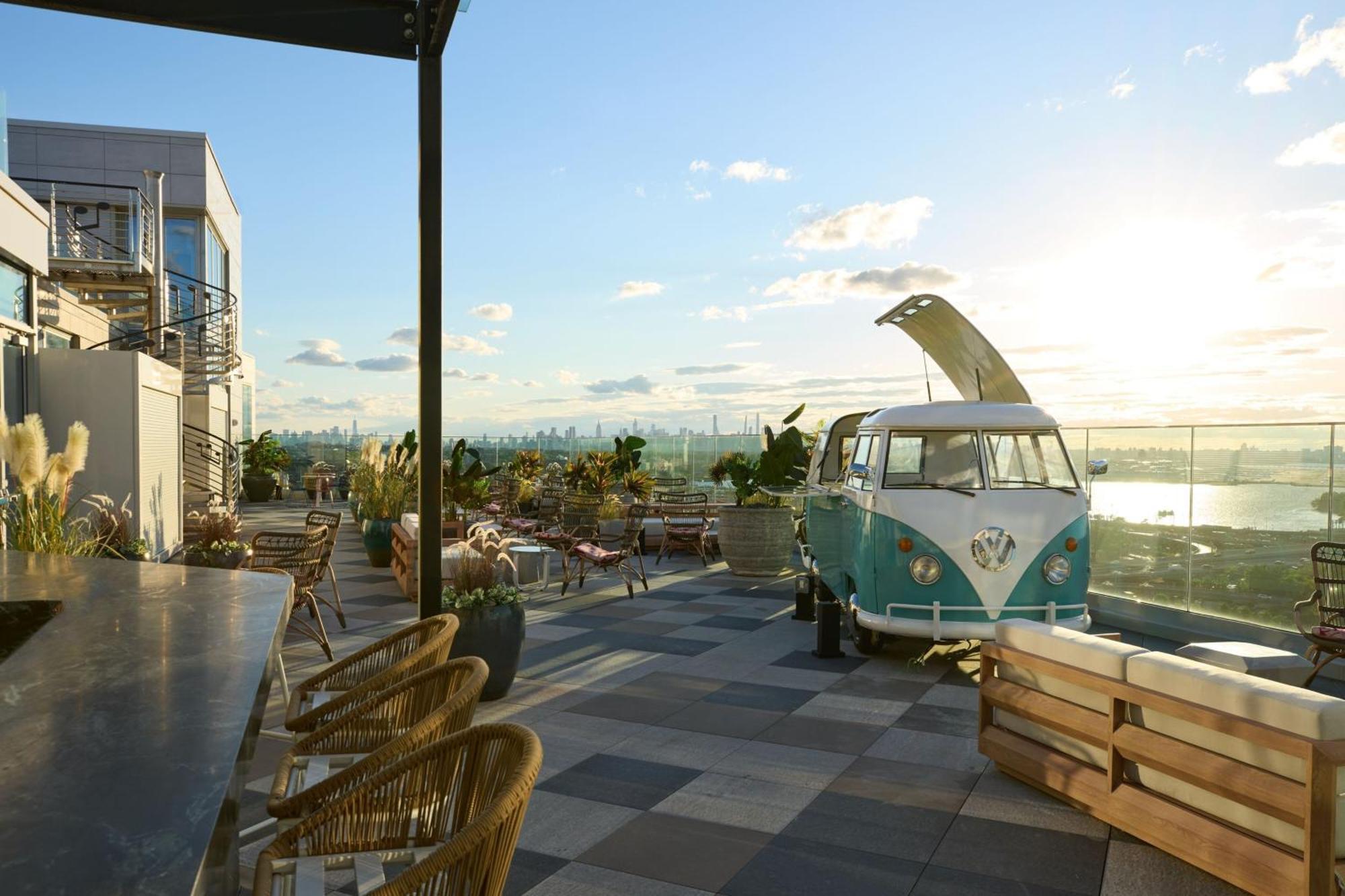 Renaissance Flushing At Tangram