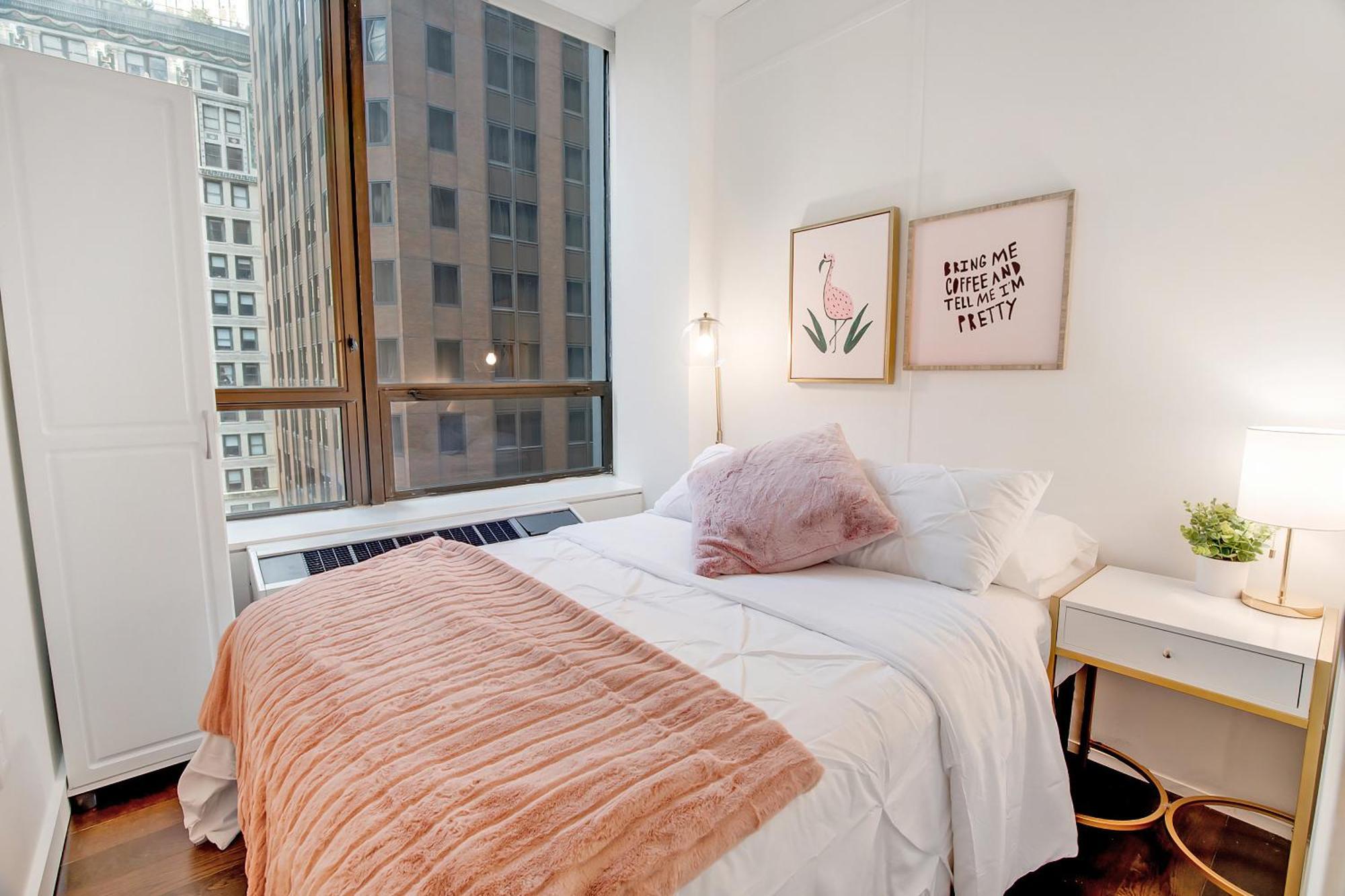 Gorgeous & Stylish 4bdr & 2bth In Downtown Manhattan Appartement *