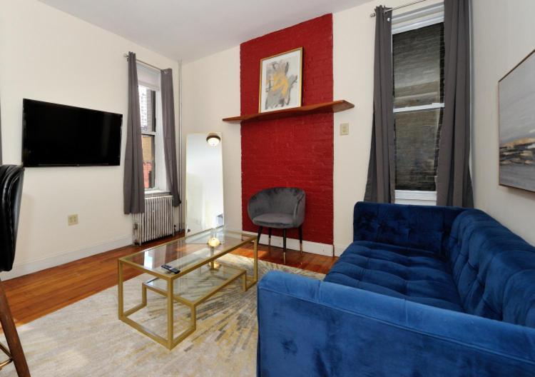 Monthly Nyc Rentals- Amazing 2 Bedroom 1 Bath Unit Apartment *
