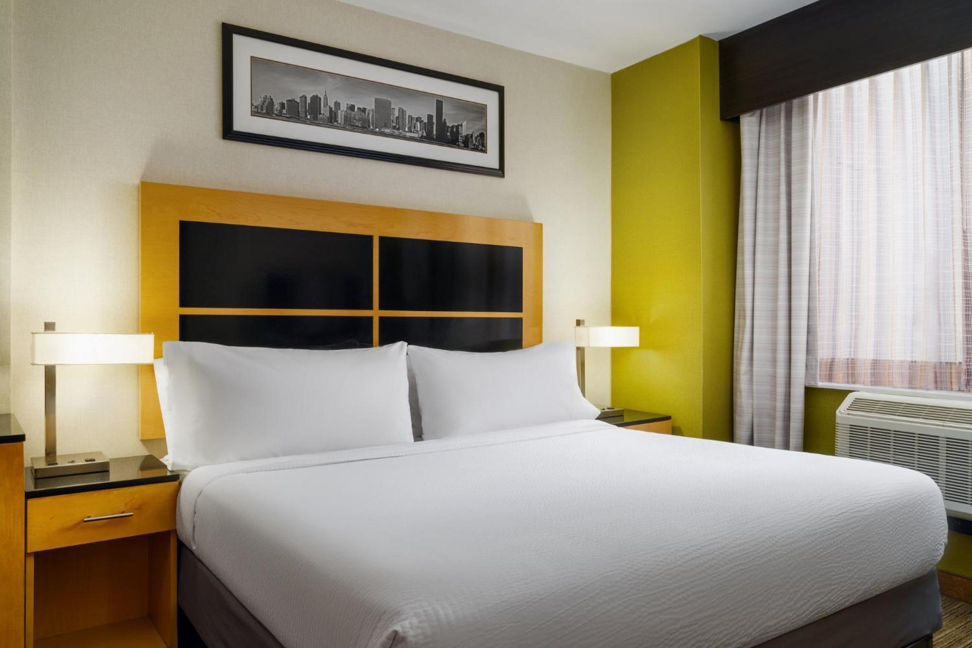 Express - Street By Ihg 3*