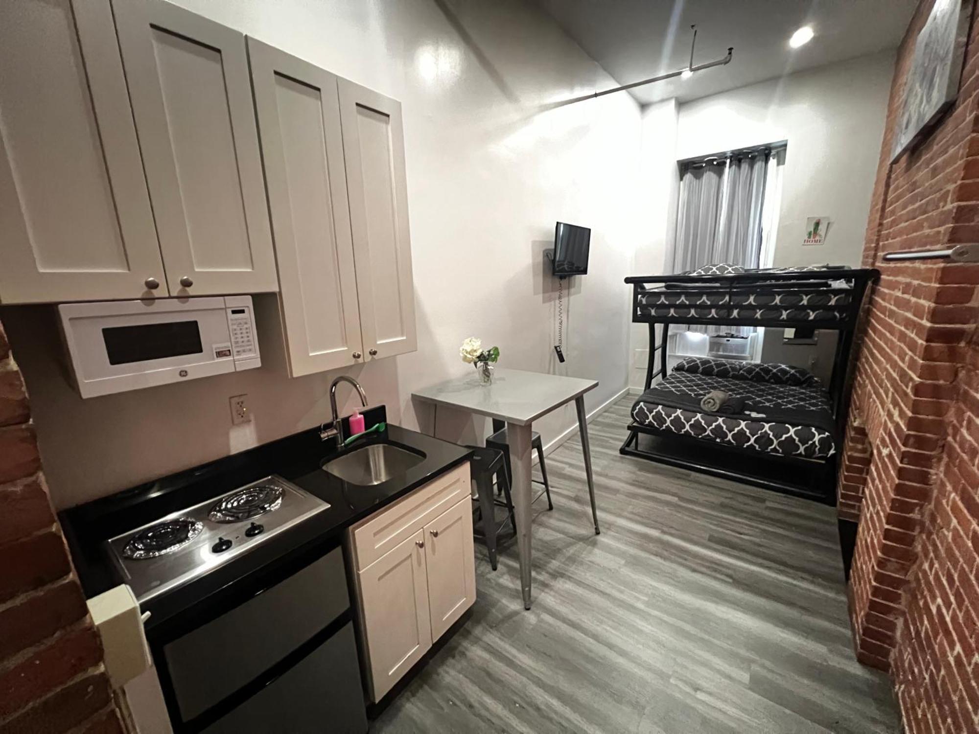 31 Street Broadway * New York