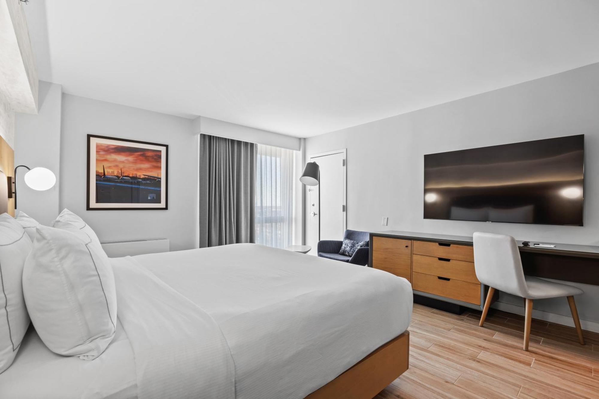 Hotel Doubletree By Hilton Jfk Airport 3*