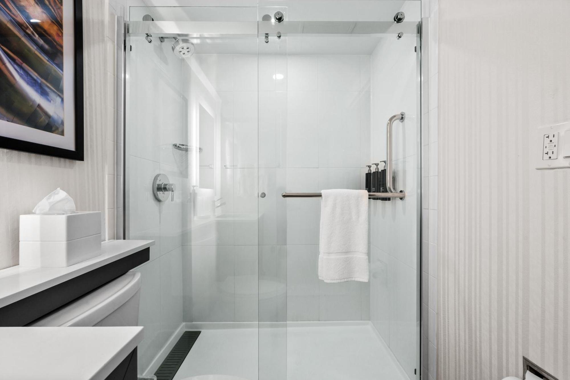 Hotel Doubletree By Hilton Jfk Airport New York