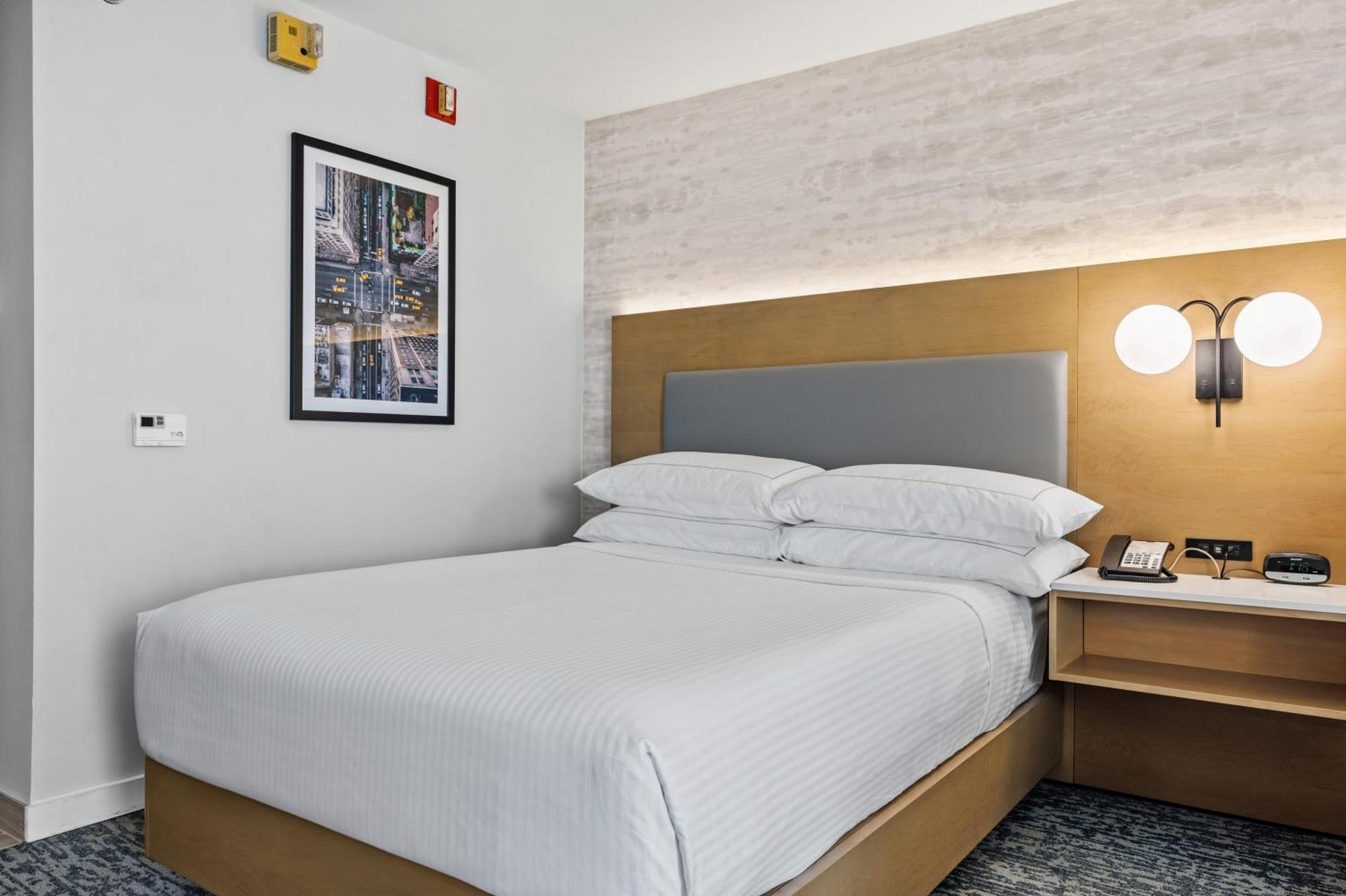 Doubletree By Hilton Jfk Airport Hotel