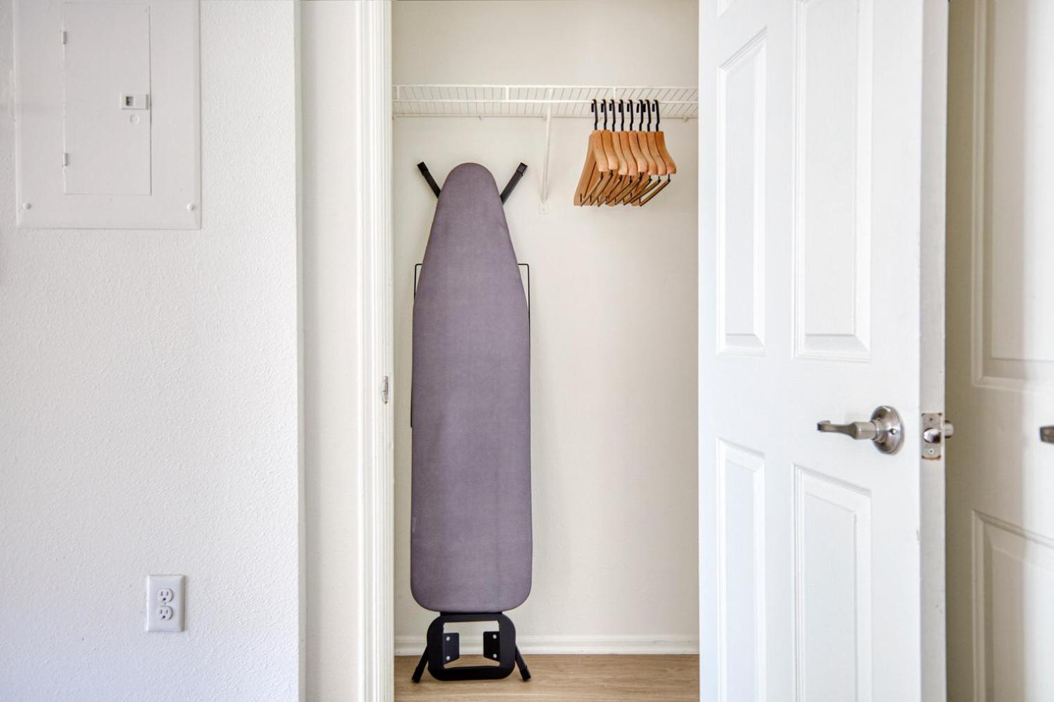 Jersey 2br W Wd Gym Elevator Nr Path Nyc-672 New York