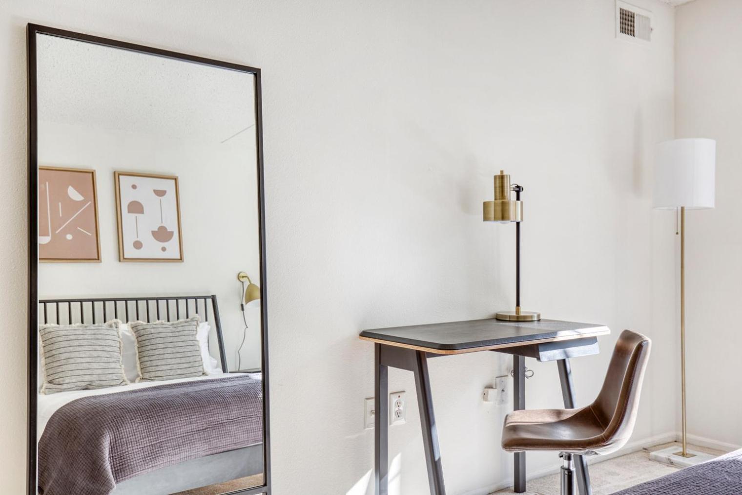 Jersey 2br W Wd Gym Elevator Nr Path Nyc-672 Apartment *