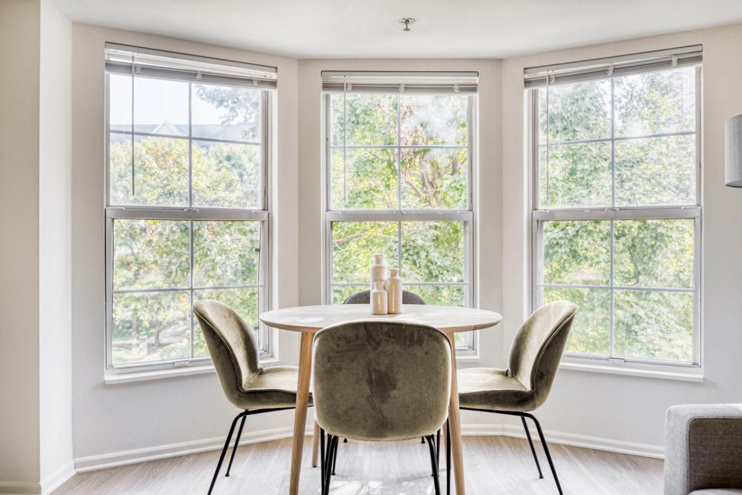 Jersey 2br W Wd Gym Elevator Nr Path Nyc-672 * New York