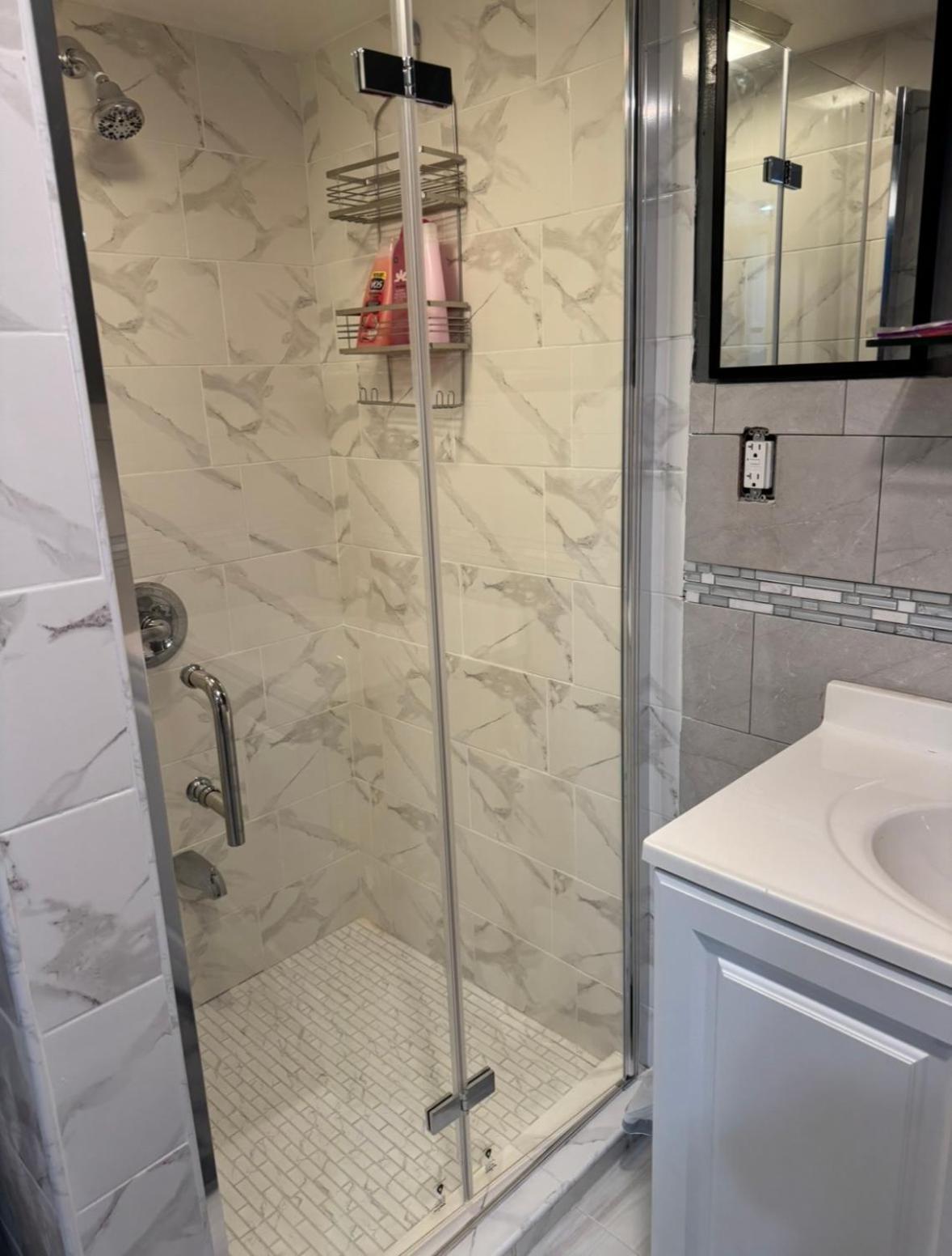 New Jfk Private Check In And Entrance Apartment