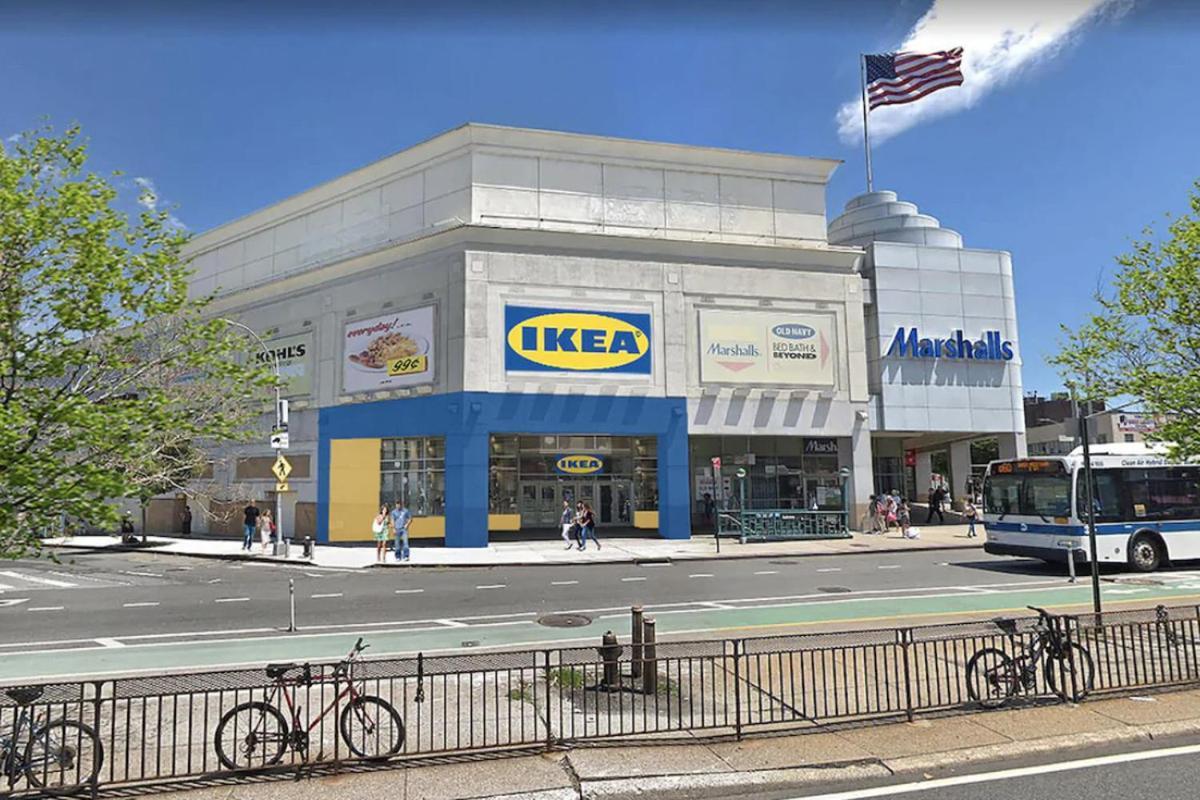 Apartment 2 Large Bedrooms In Rego Park *