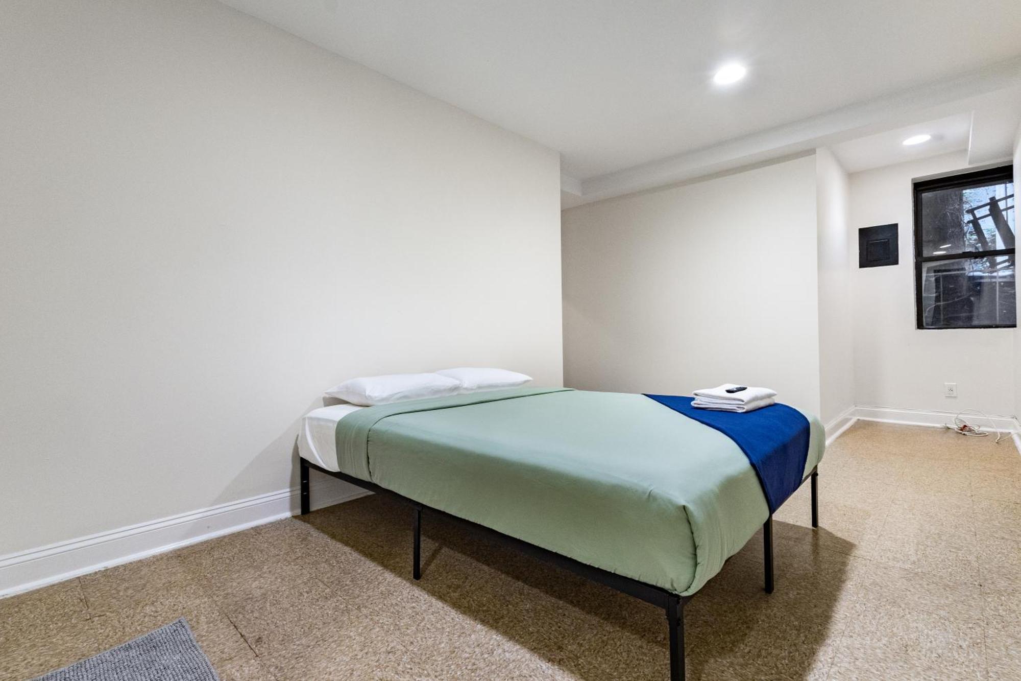 3 Bd Upscale Unit In Manhattan Valley Appartement