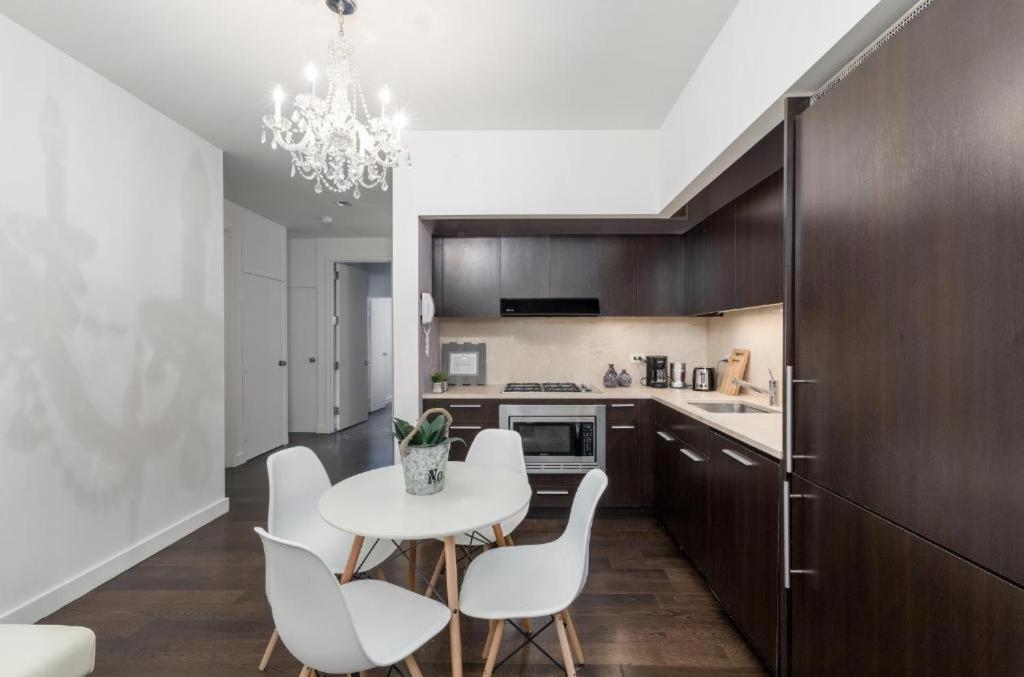 Luxury 5 Bedroom 2 Bath In Nyc! Appartement