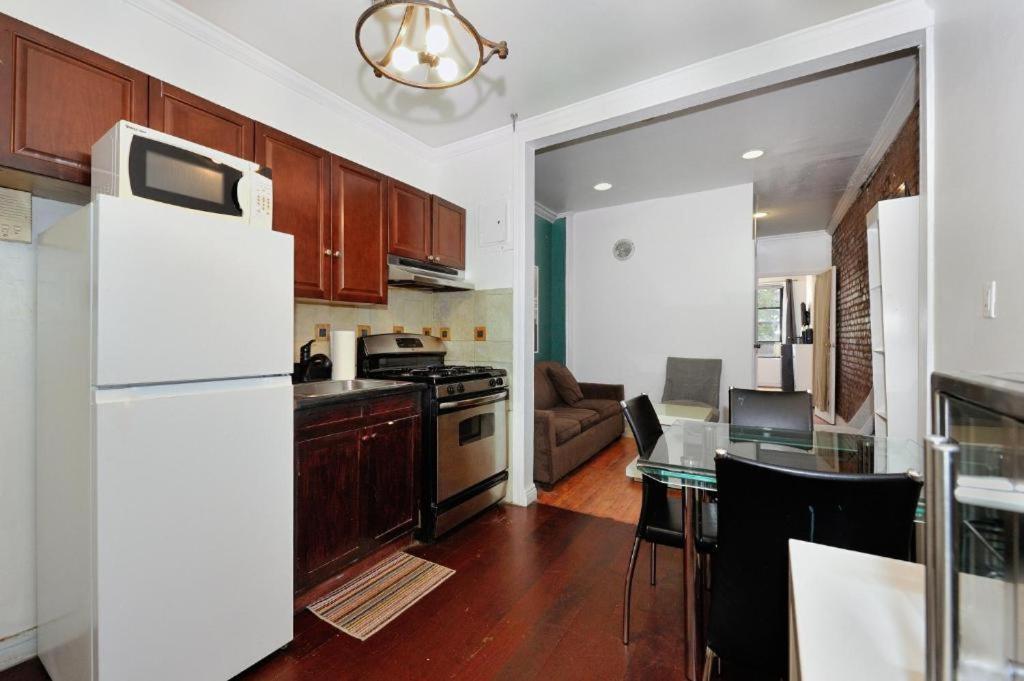Appealing 2 Bedroom Unit In Nyc * New York