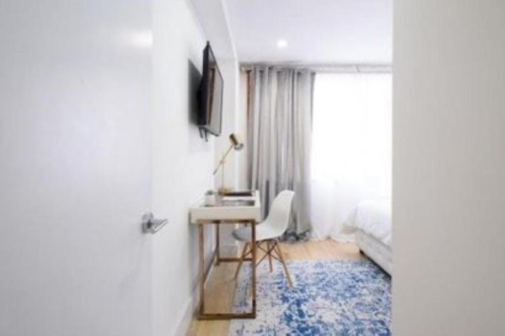 Magnificent 3 Bedroom Apartment *