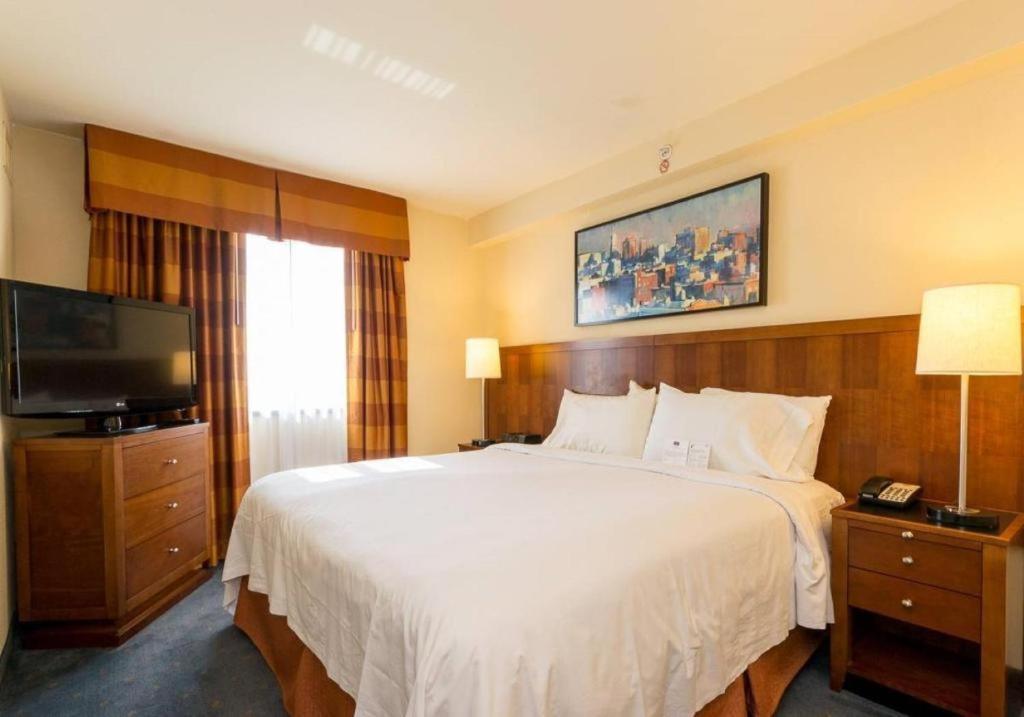 Lovely 1 Bedroom In Manhattan Apartment *