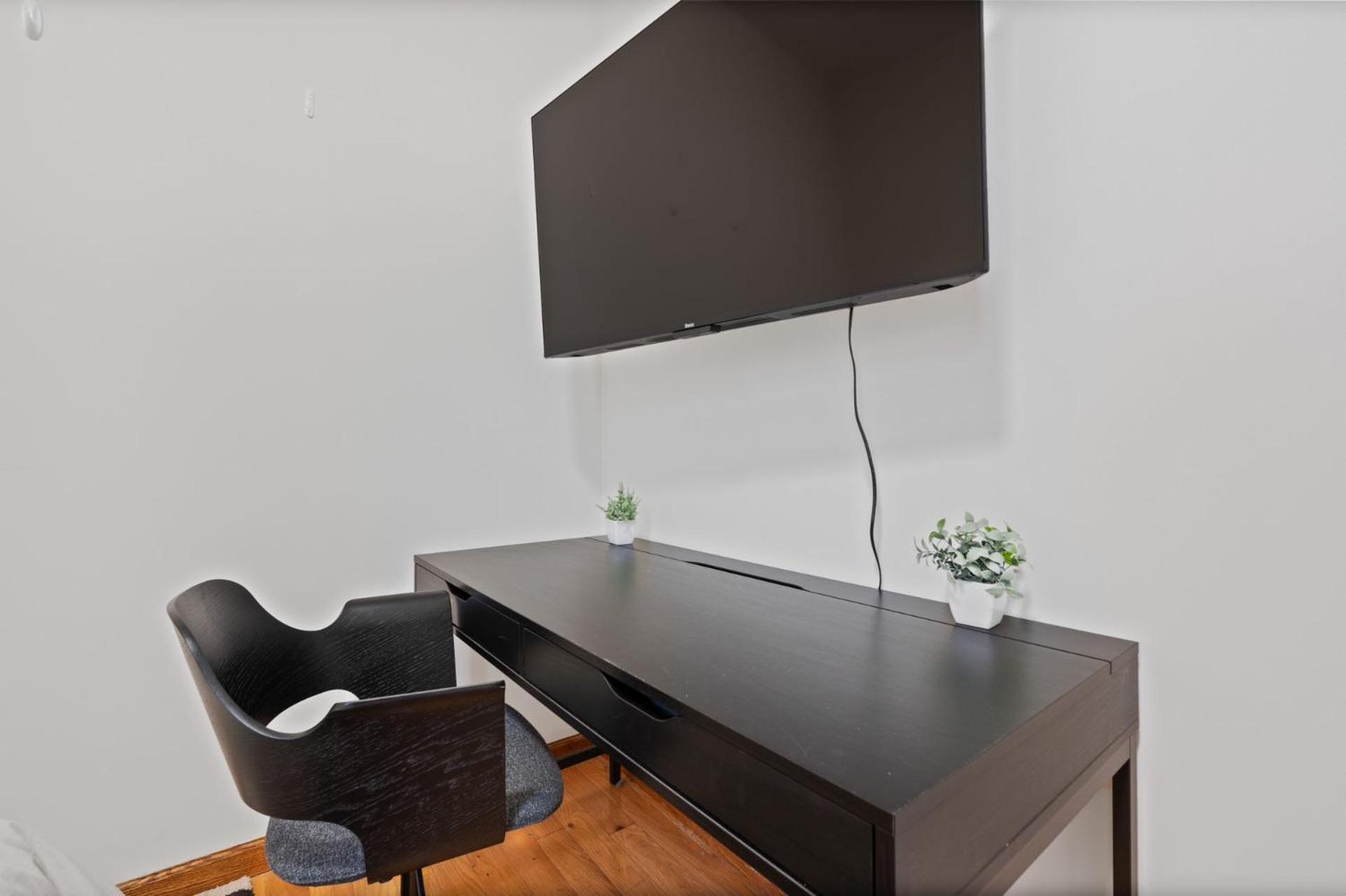 Hotel Massive Soho Loft 4 Bedrooms 2 Bath 7 Beds New York