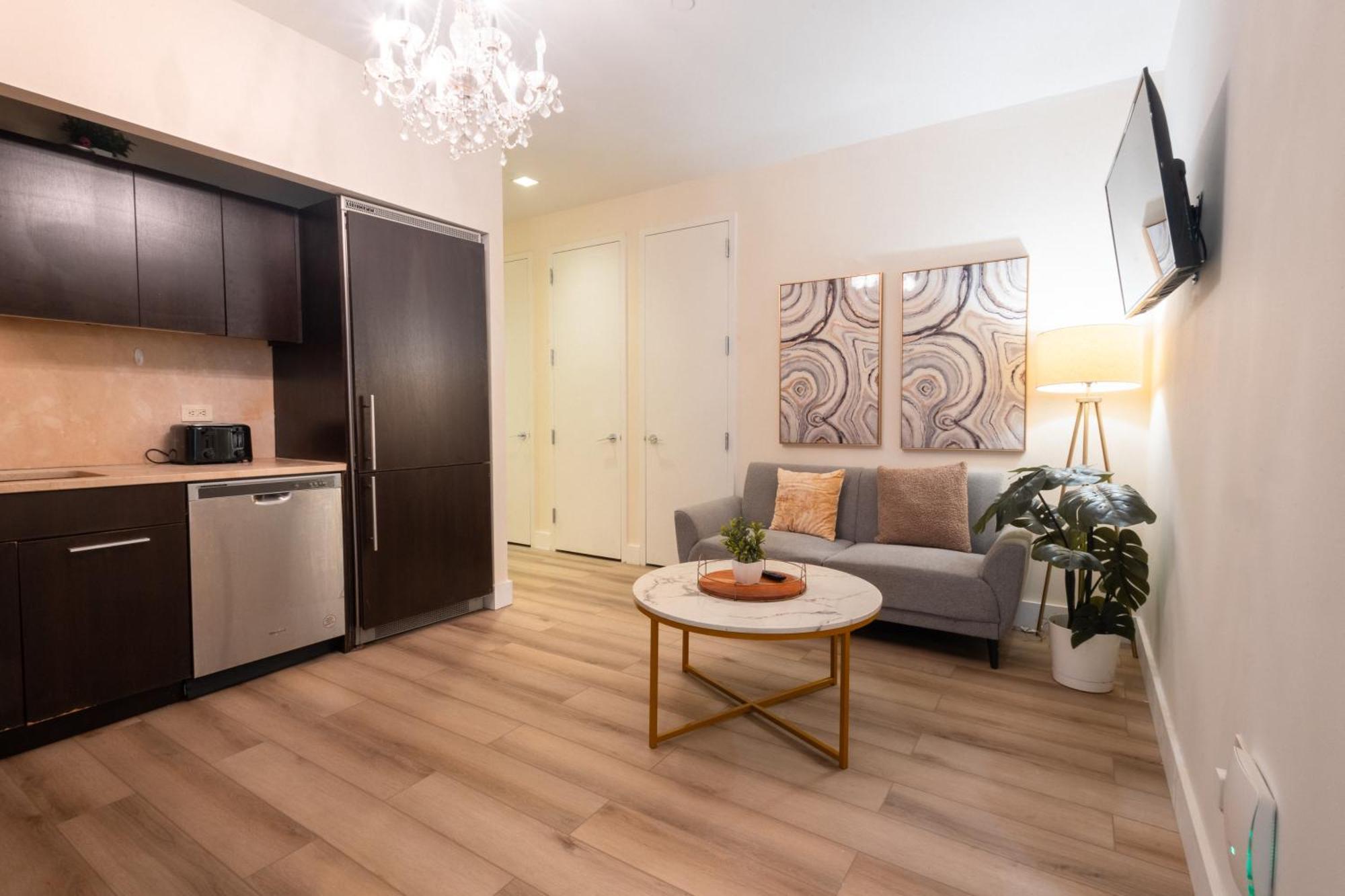 Gorgeous & Stylish 4bdr & 2bth In Downtown Manhattan Appartement