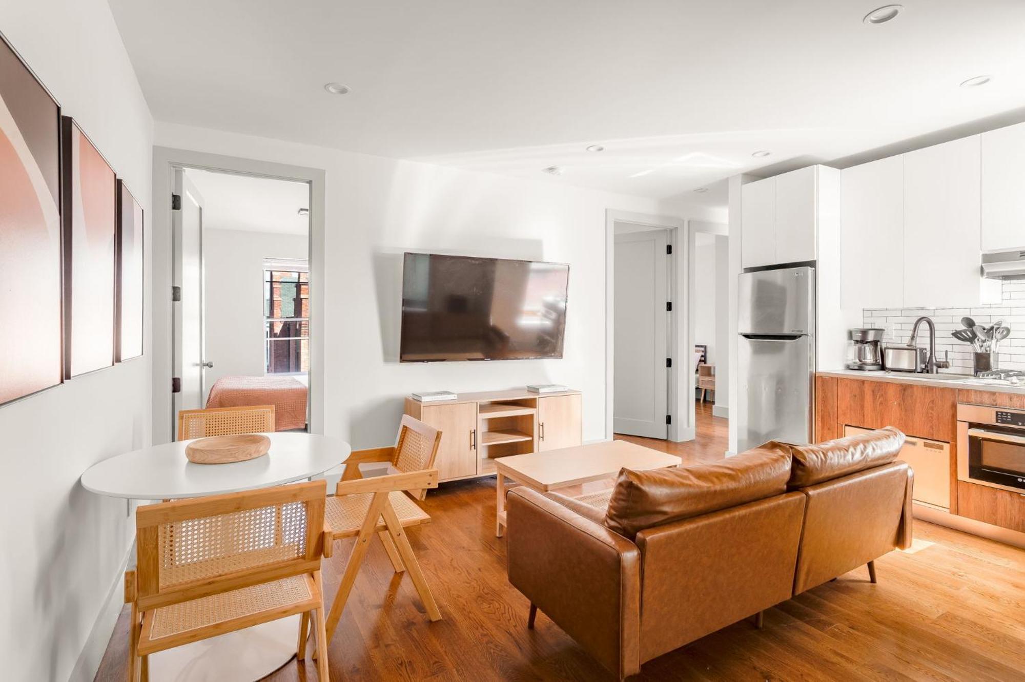 Charming 3bd 2bath Near Tompkins Square Park Apartment