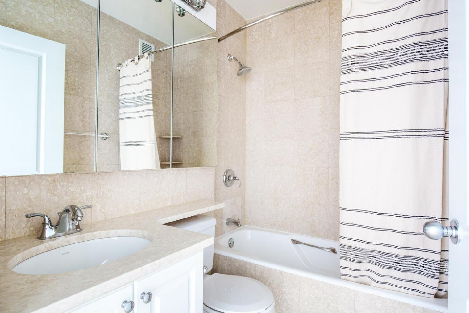 Ues 1br W Gym Pool Doorman Elevator Nr Park Nyc-622 New York