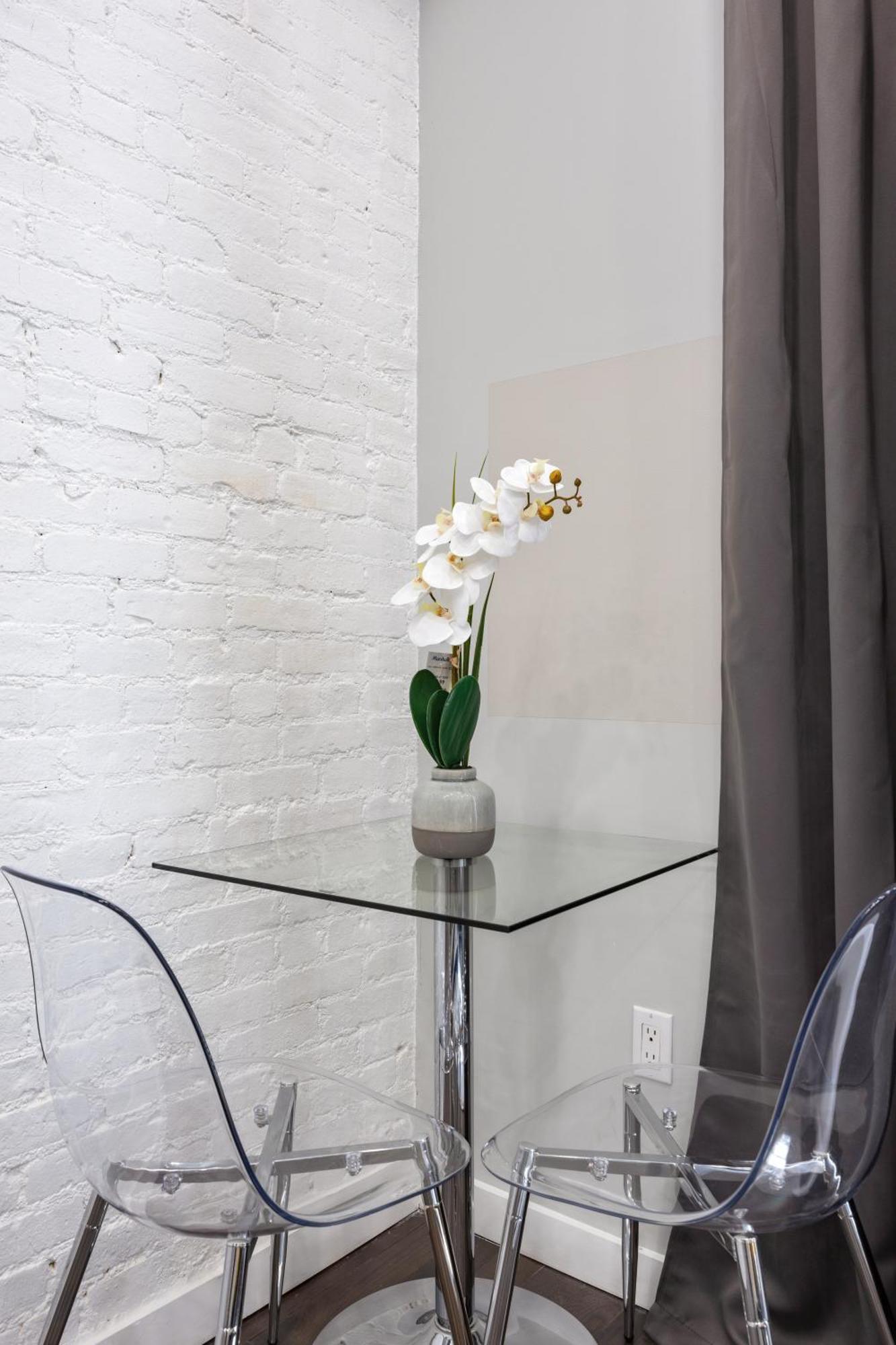 Swj 1st - Near Attractions Walk To Train Times Sq Near Apartment New York