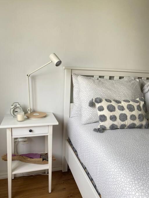 Private Br,ba,kit, Lr 9 Mins To