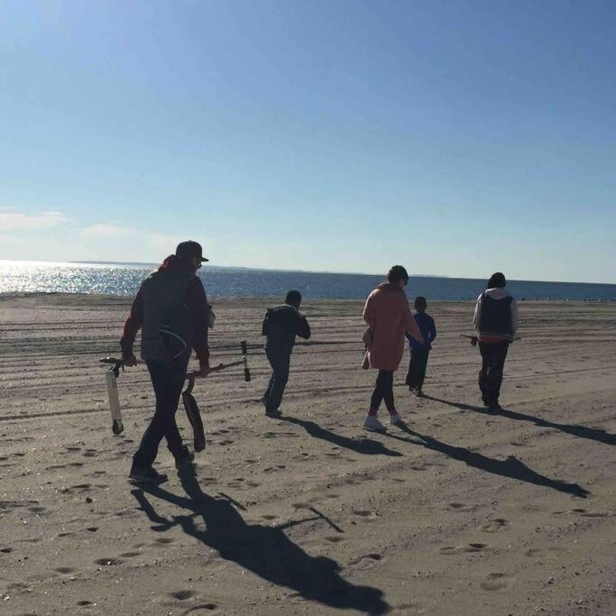 Homestay Private Br,ba,kit, Lr 9 Mins To New York