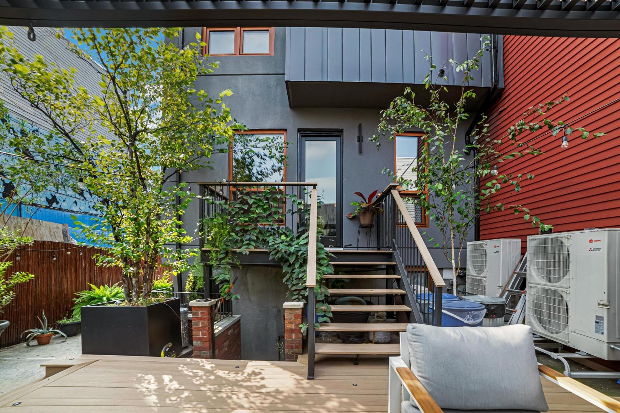 Apartment Brooklyn's Famous Tiktok House *