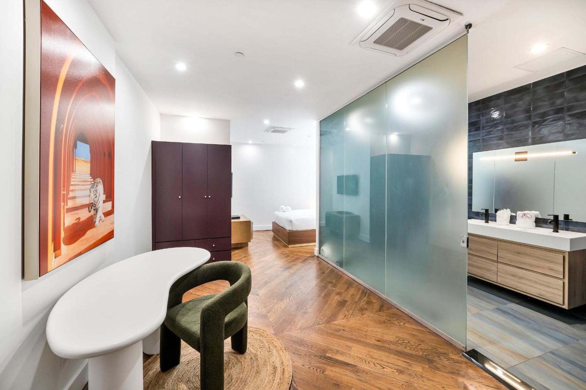 Hébergement de vacances Landmarked Nyc Townhome - Sleeps 10 -group-friendly *