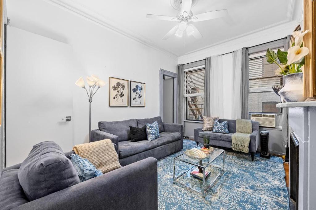 Apartment Charming 2br Apt Walk To Time Square- If You Want To Book, Please Contact On Wh-ats-app - 0034-635-518-216 !!!! *