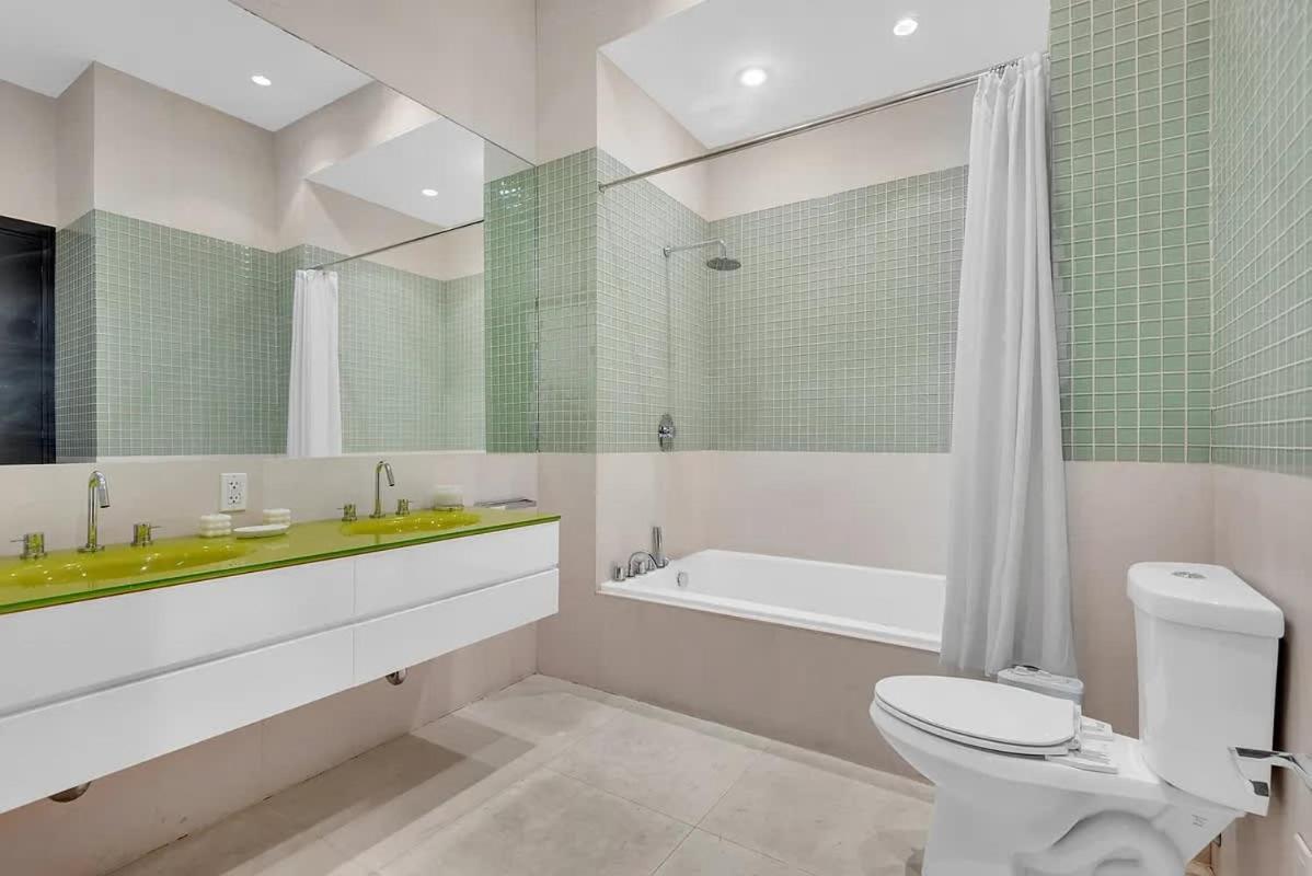 Waverly Lane By Rove Travel 3 Bedroom Chelsea * New York