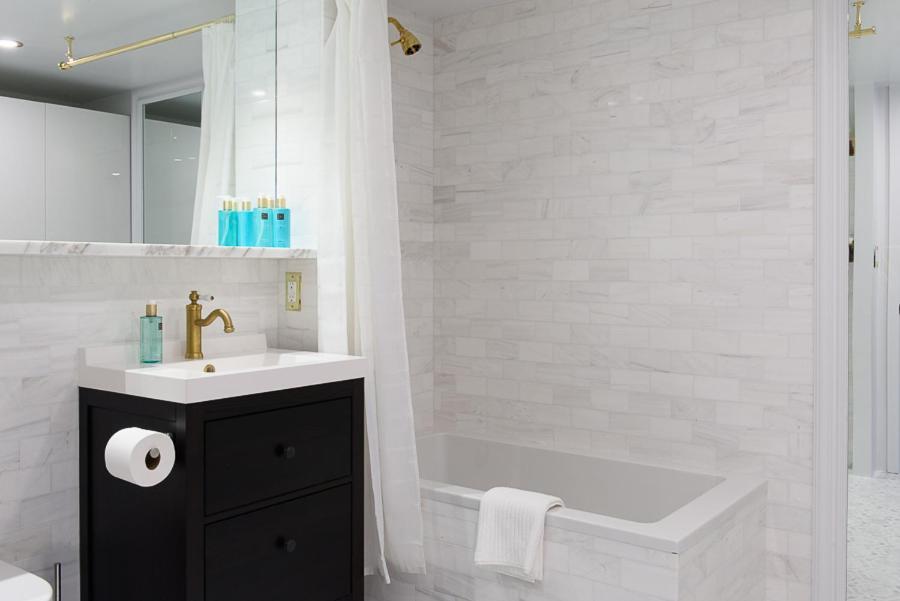 Bond Townhouse * New York