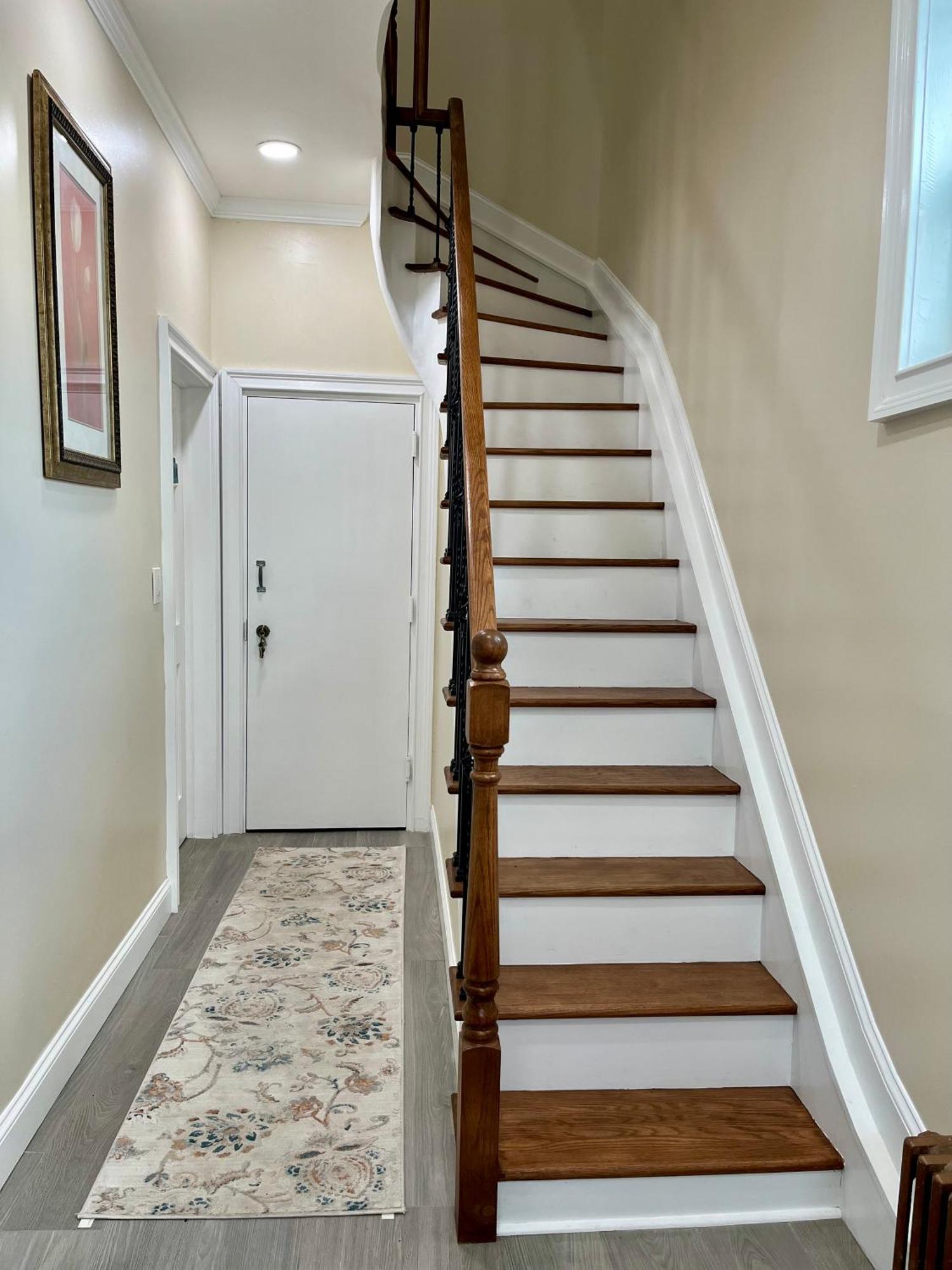 Private Bedroom Near The Free Ferry Boat!