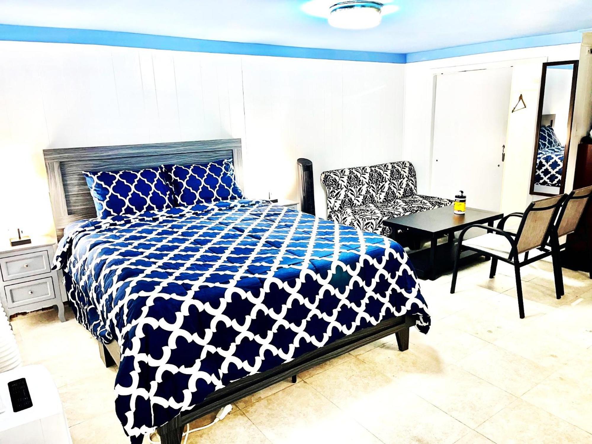 Appartement Lga Airport Near, Walk In Bsmt In A Private House! New York