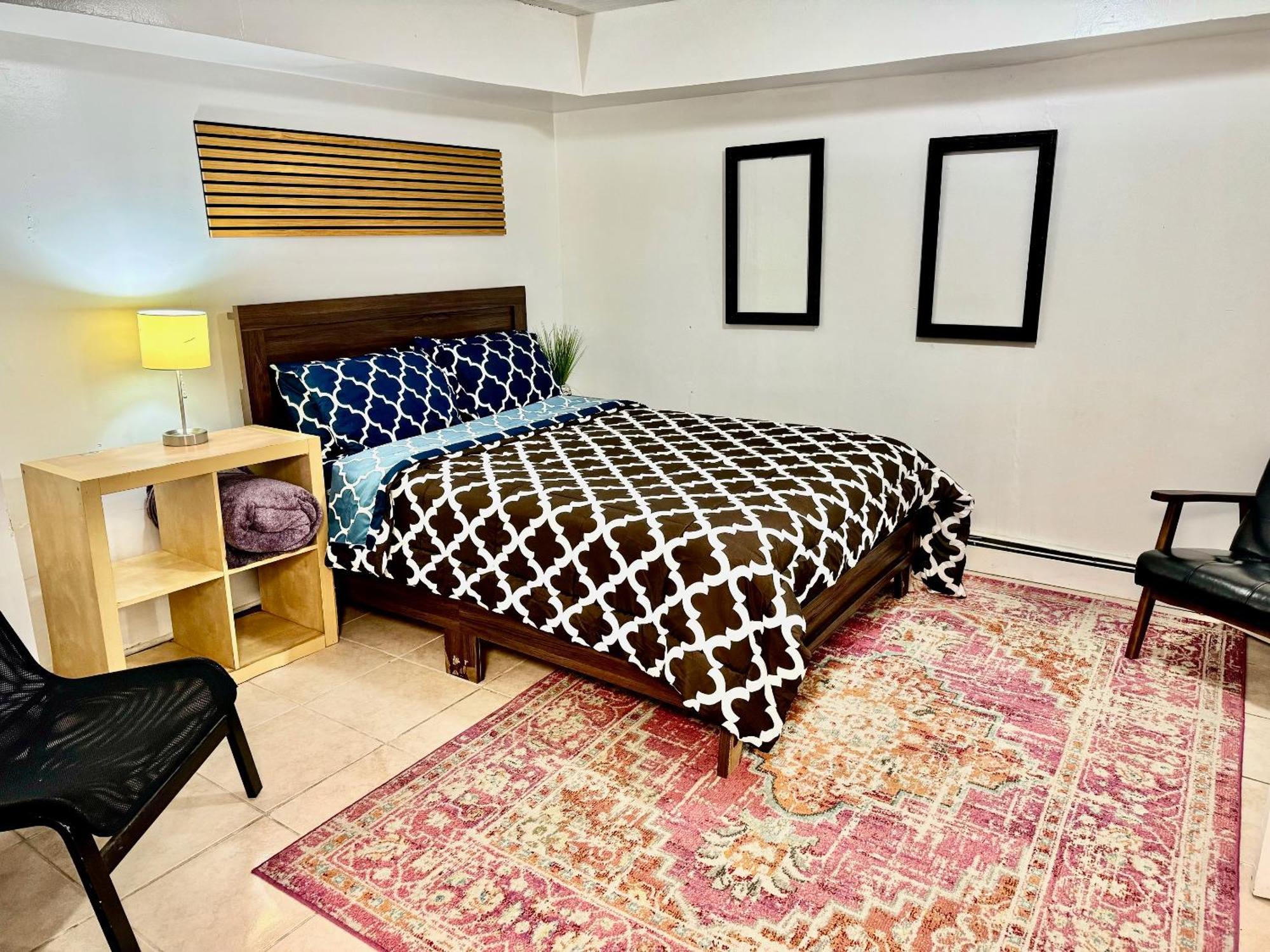 2 Bedroom Apt In Private, Lic With Backyard !