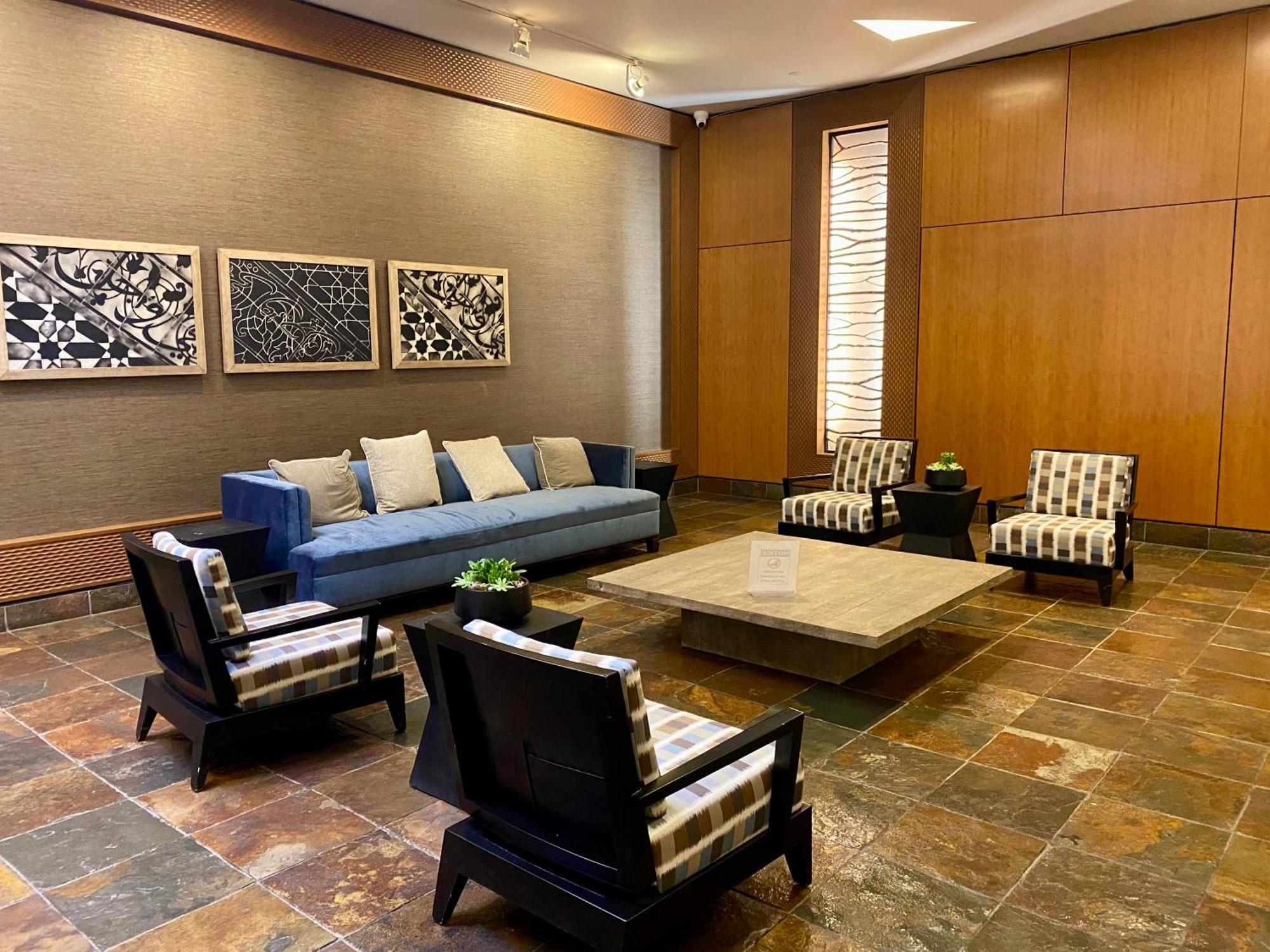 The Kalahari Bunk Bed And Bath * New York