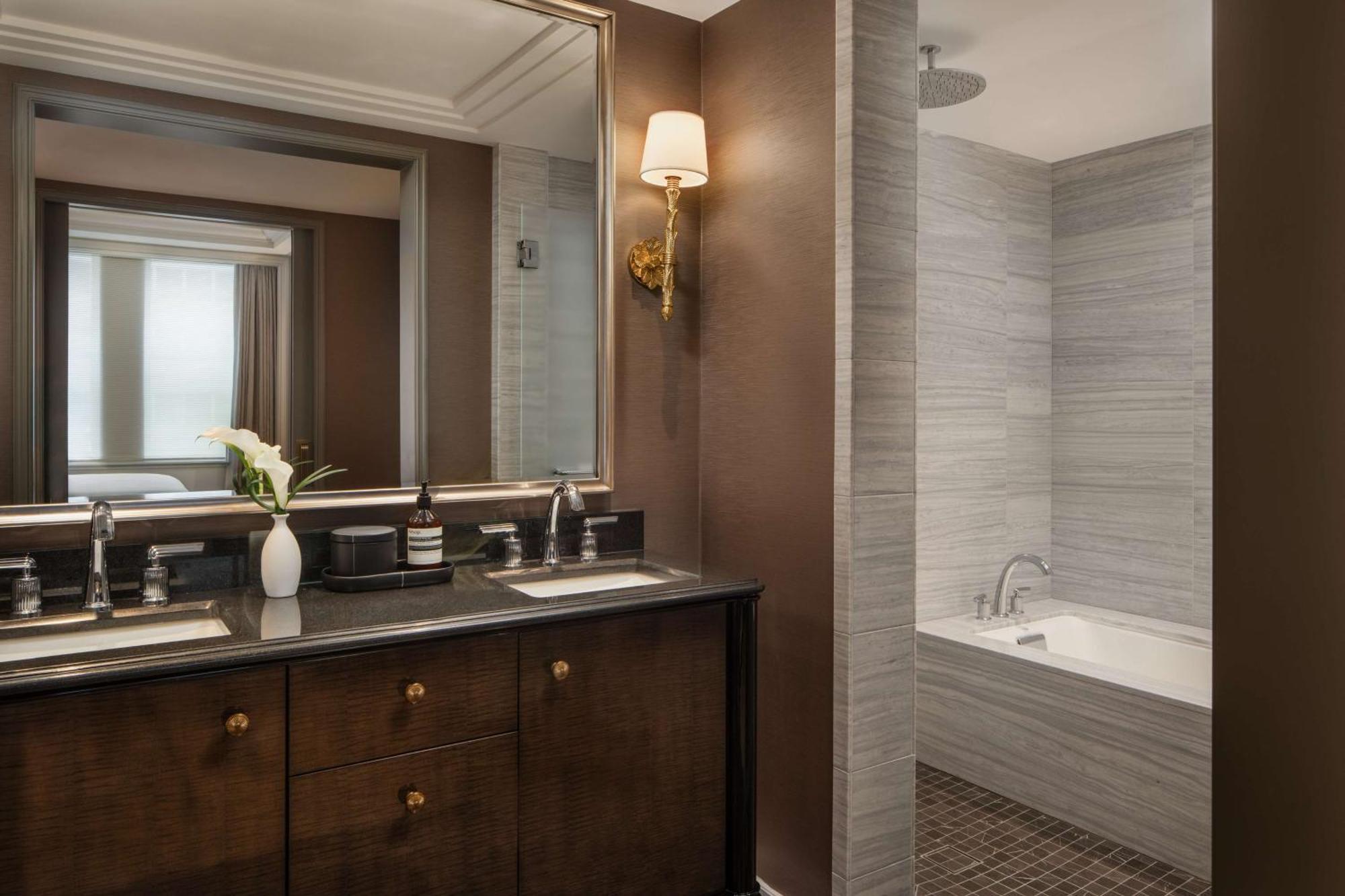 Waldorf Astoria Hotel