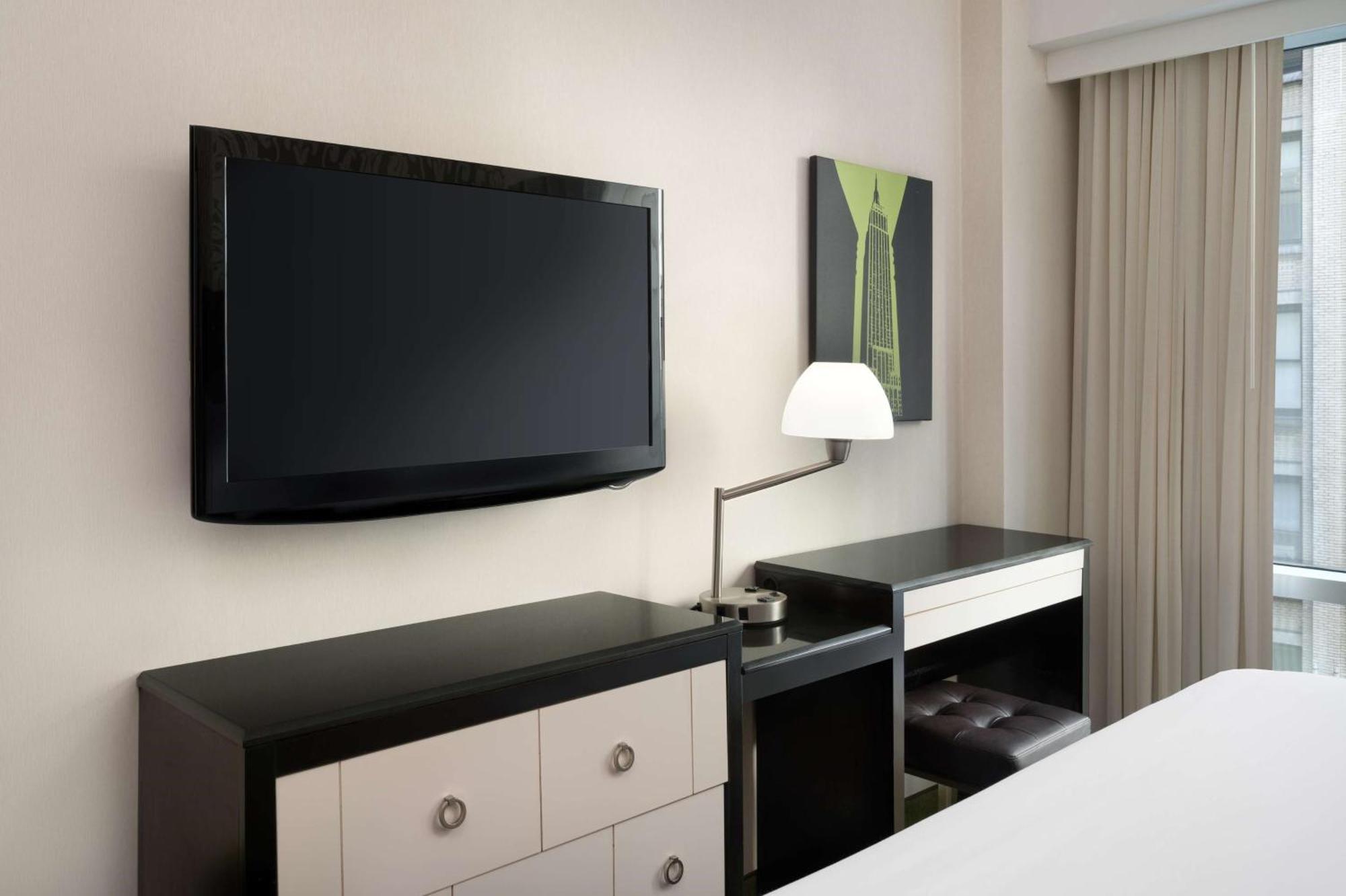 Western Premier Herald Square Hotel 3*