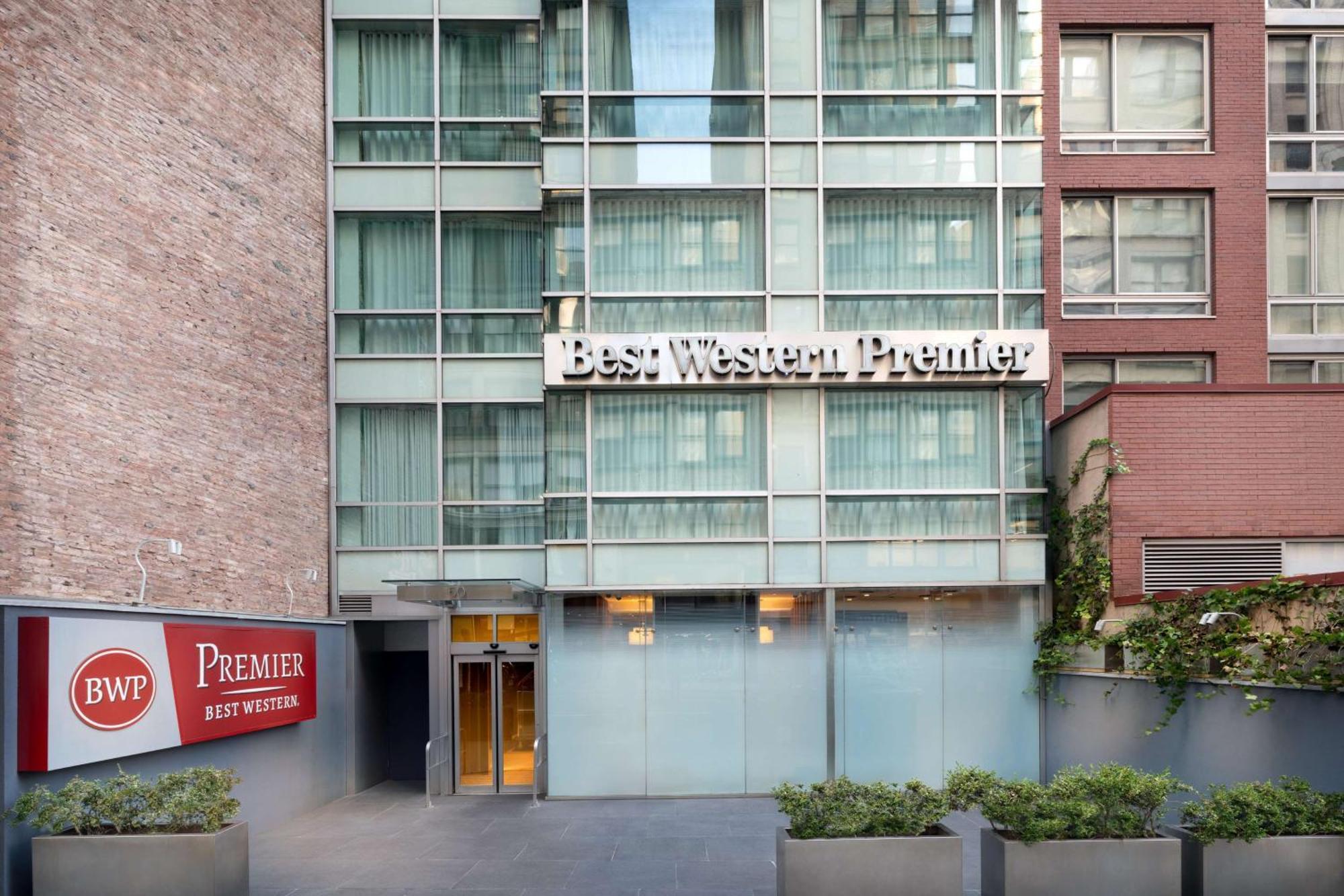 Hotel Western Premier Herald Square 3*