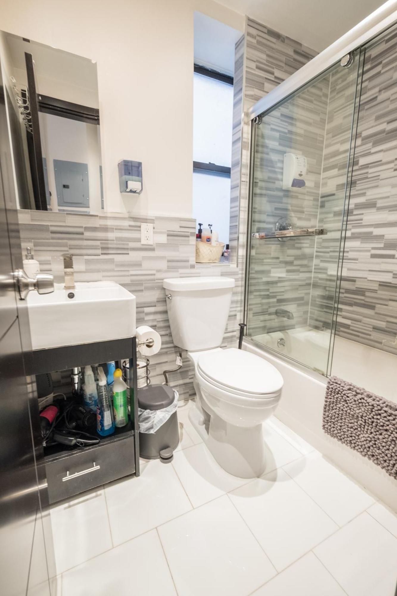 2 Bd Next To Park Apartment New York