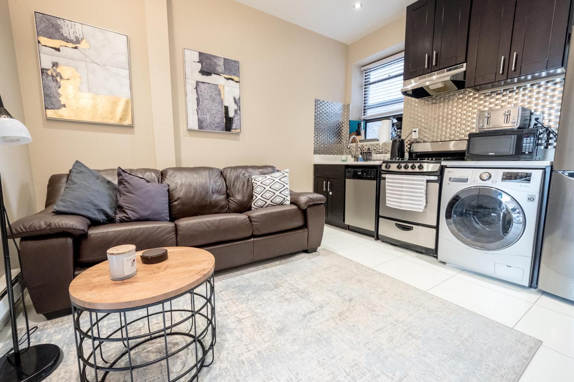 2 Bd Next To Park New York