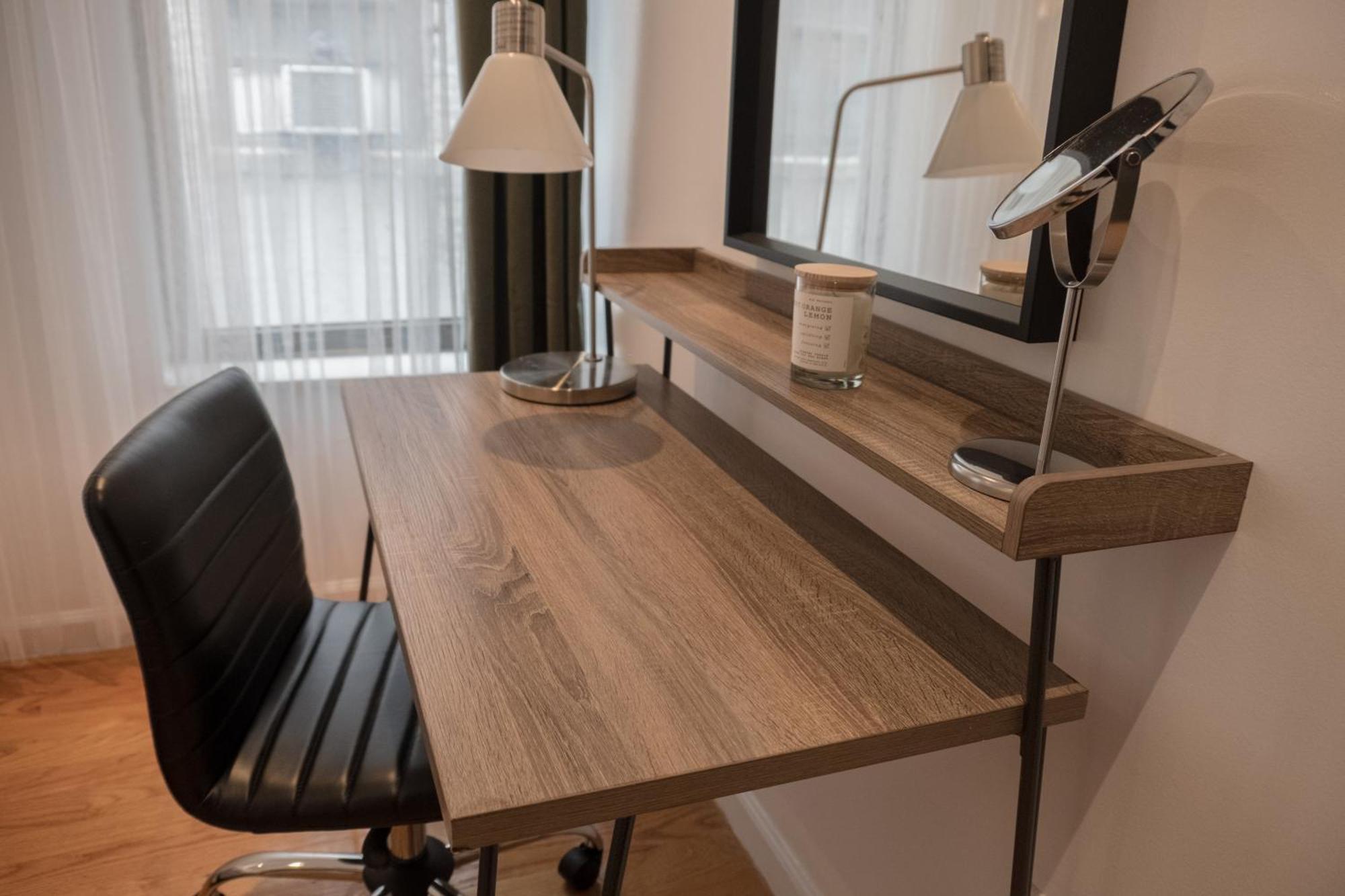 3 Bd Next To Central Park Apartment