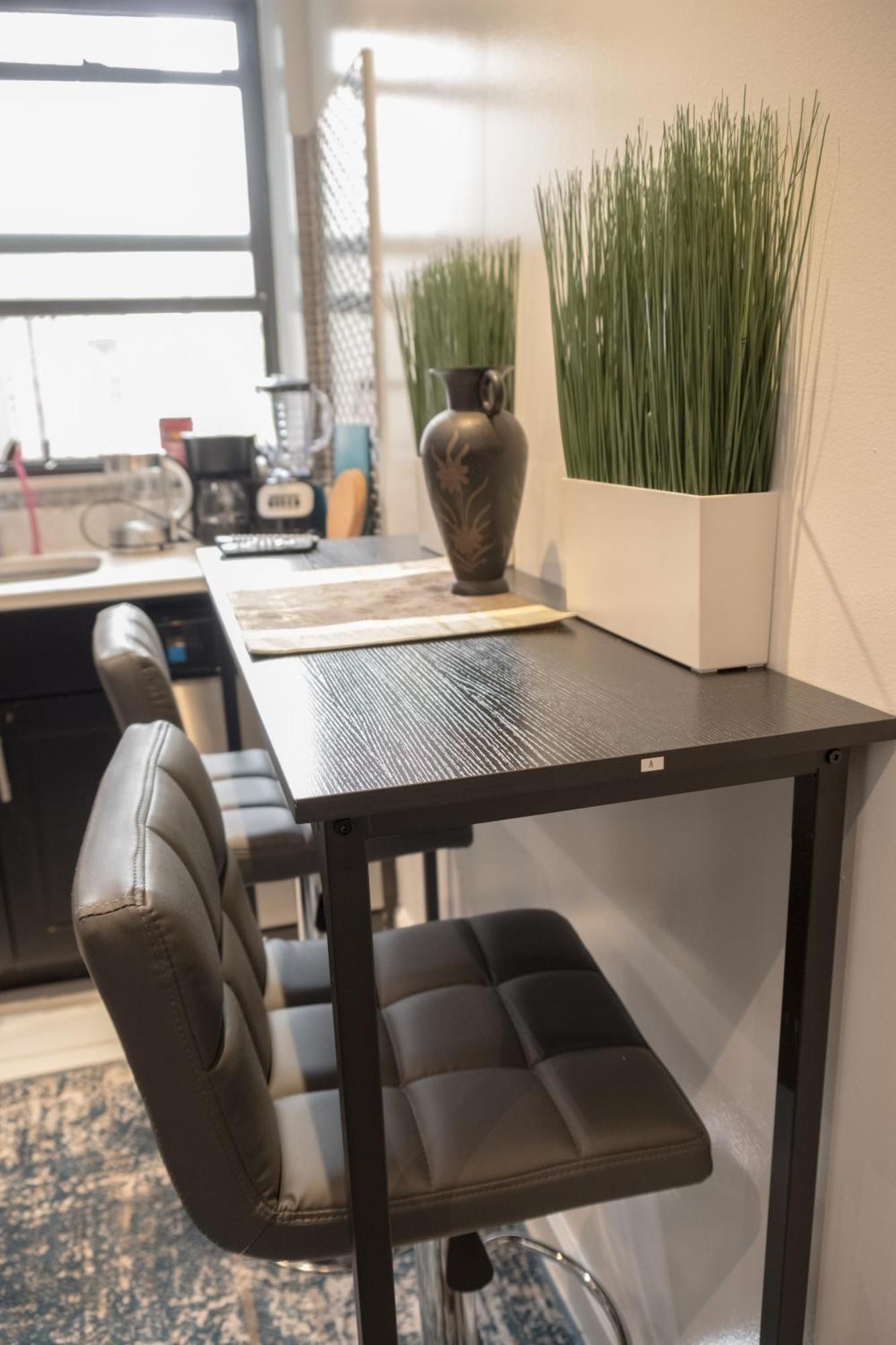 Apartment 3 Bd Next To Central Park *