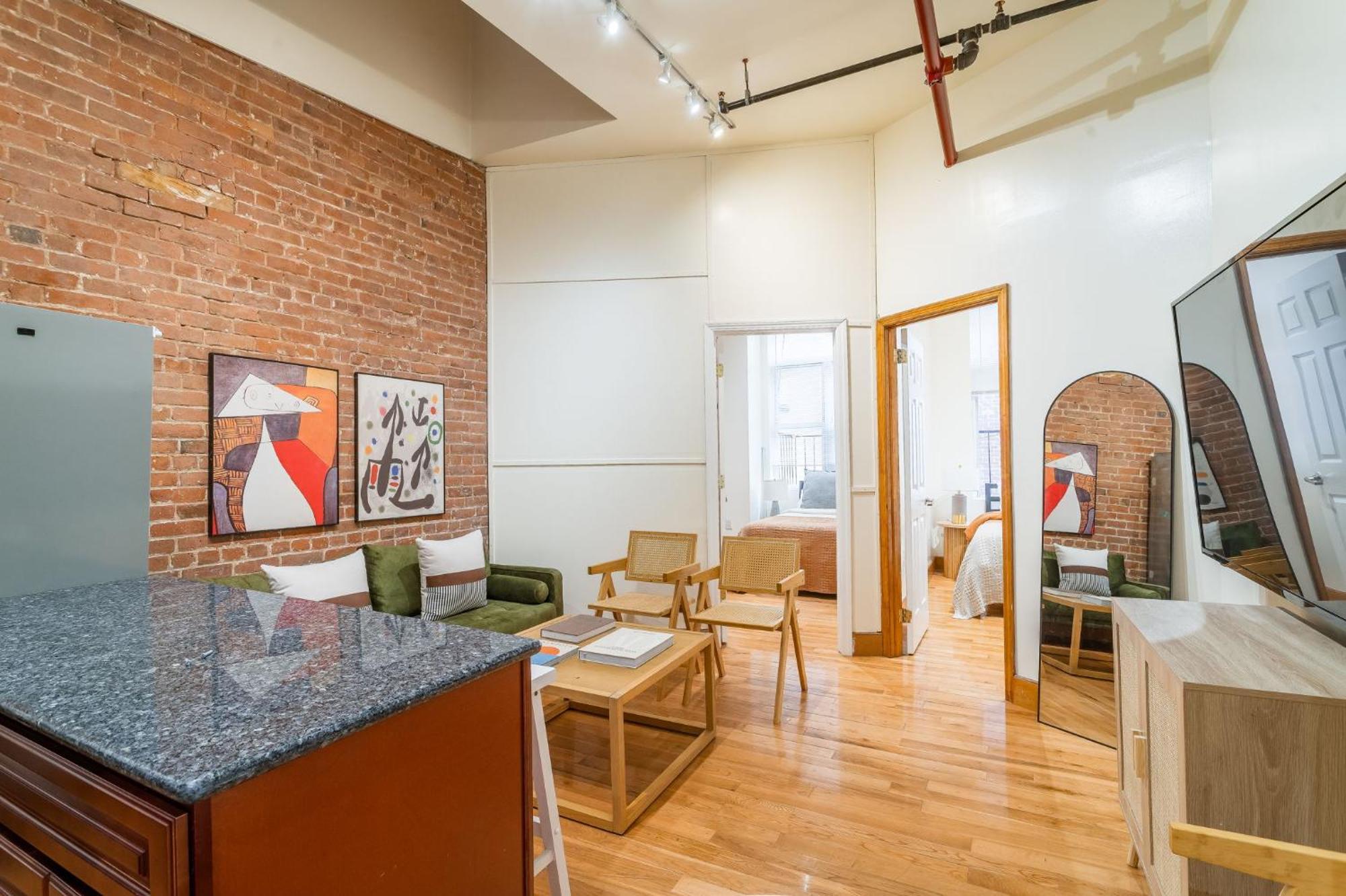 Apartment Classic 3bedroom 1bath In Midtown Manhattan *