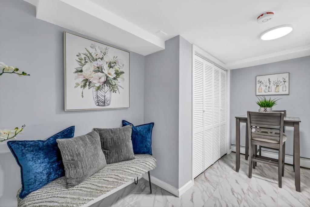 The Royal Oasis One Bedroom Deluxe Apartment *