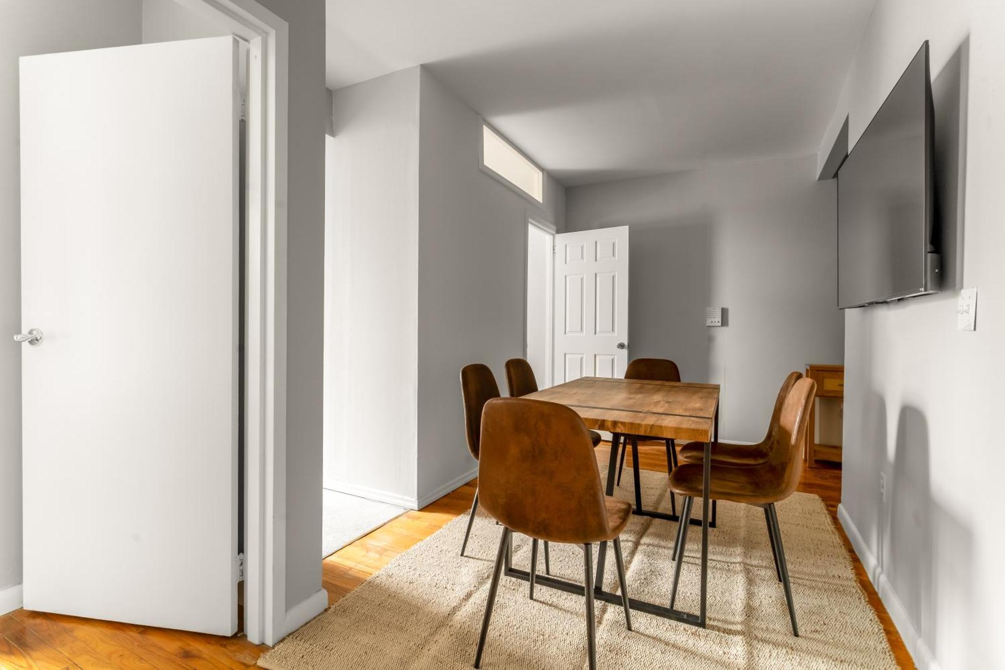 Stunning 3-bedroom In City!