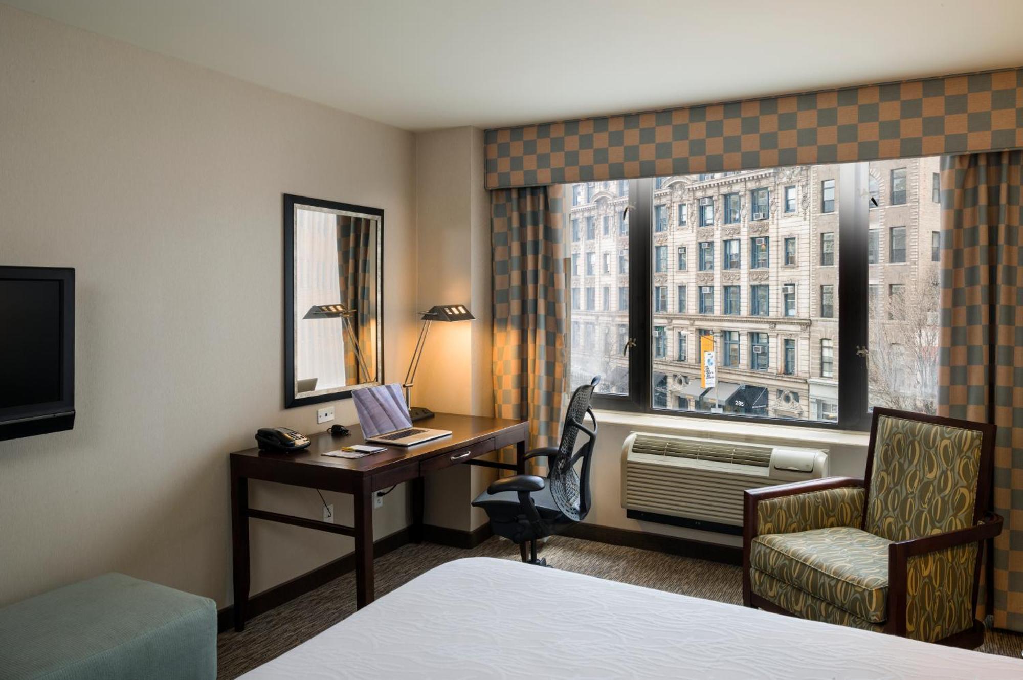 Hilton Garden New York/tribeca 3*