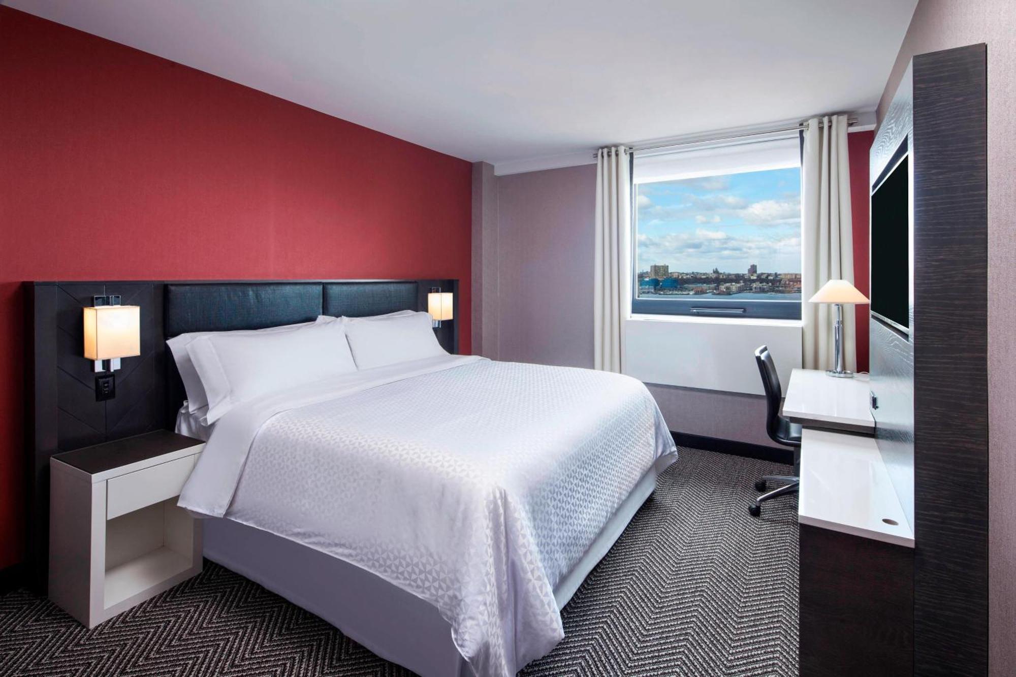 Four Points By Sheraton Manhattan Midtown West 4*