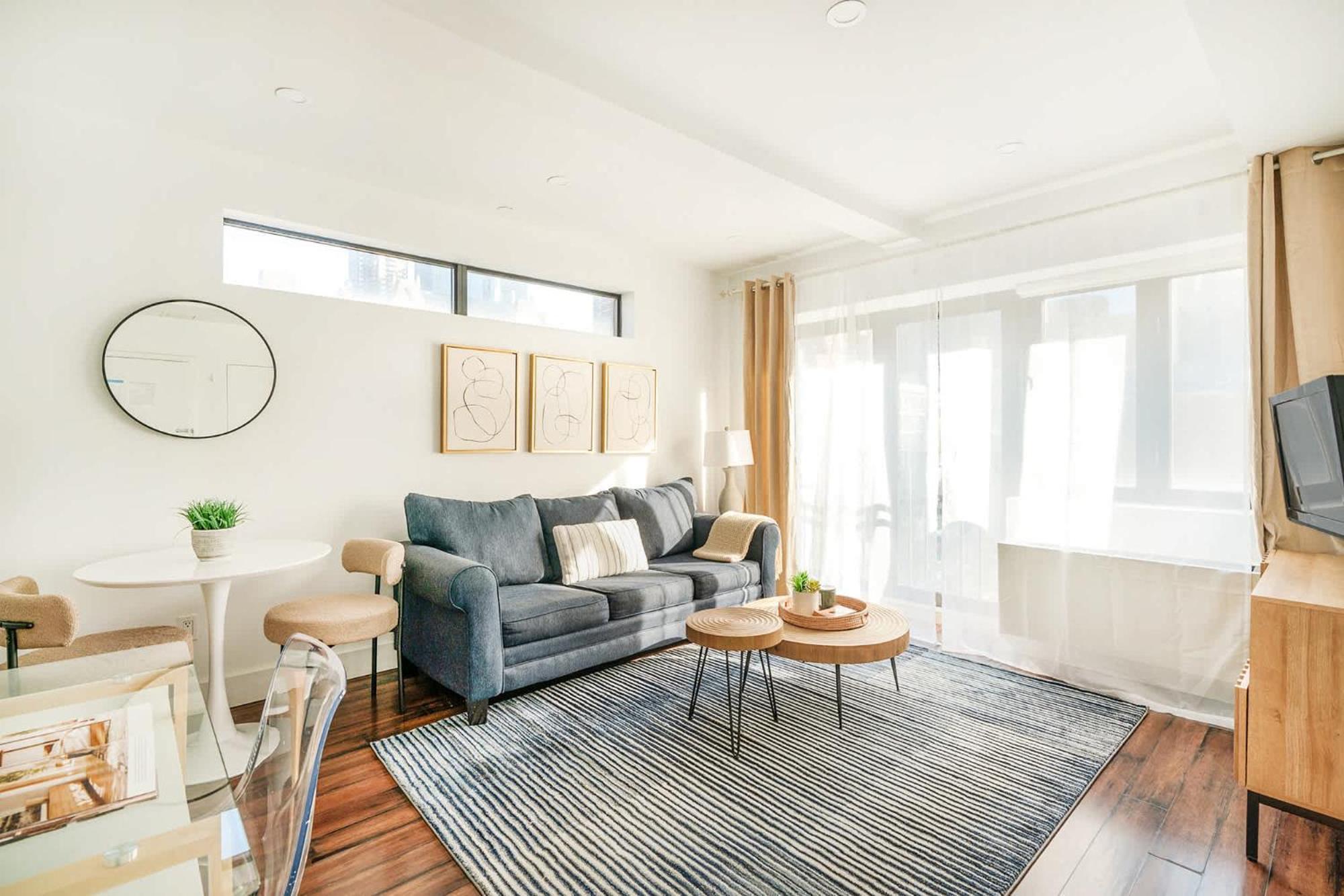 809-5a Gorgeous New 1br Heart Of Midtown Apartment