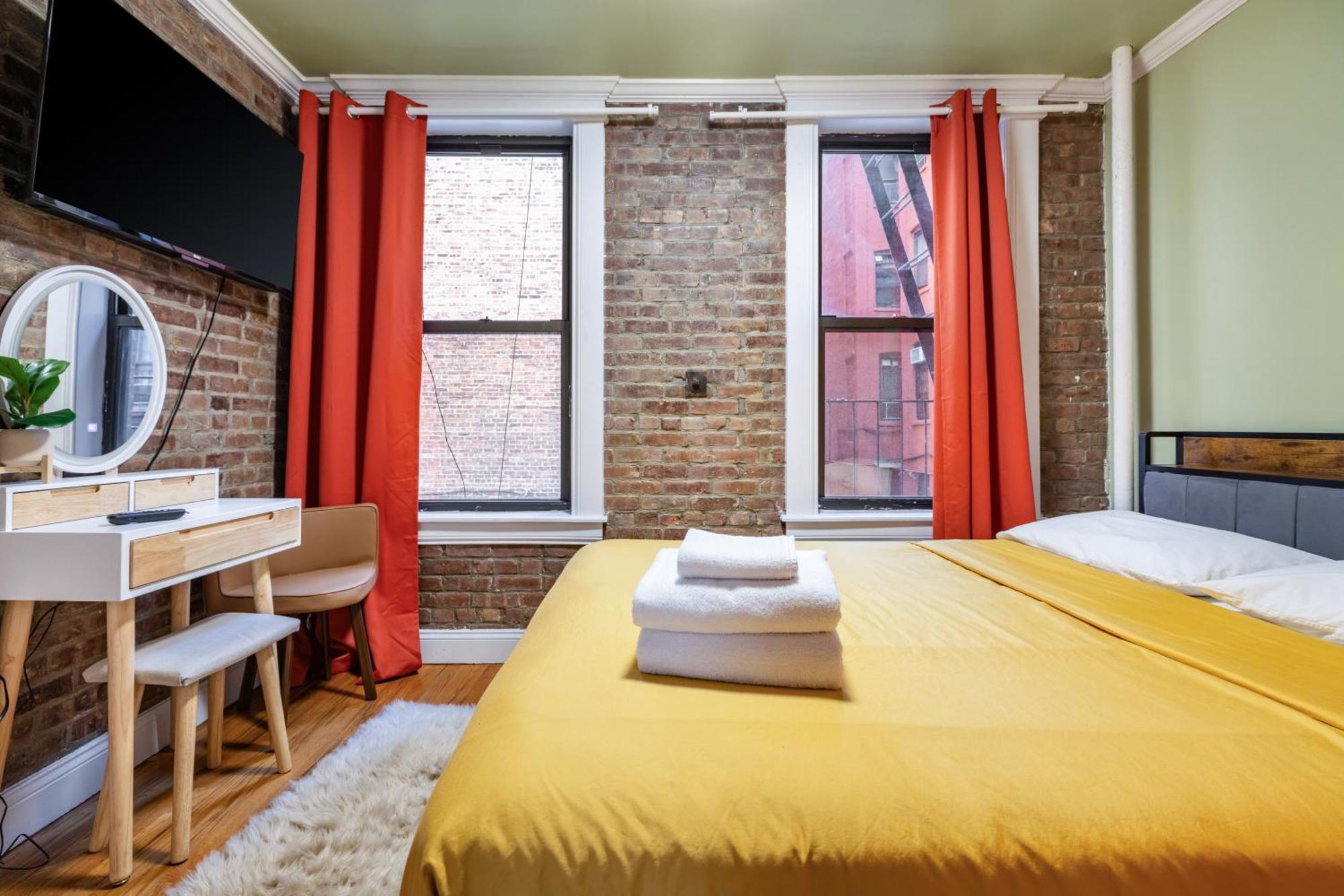 Apartment 2 Bedroom Unit In Lower Manhattan New York