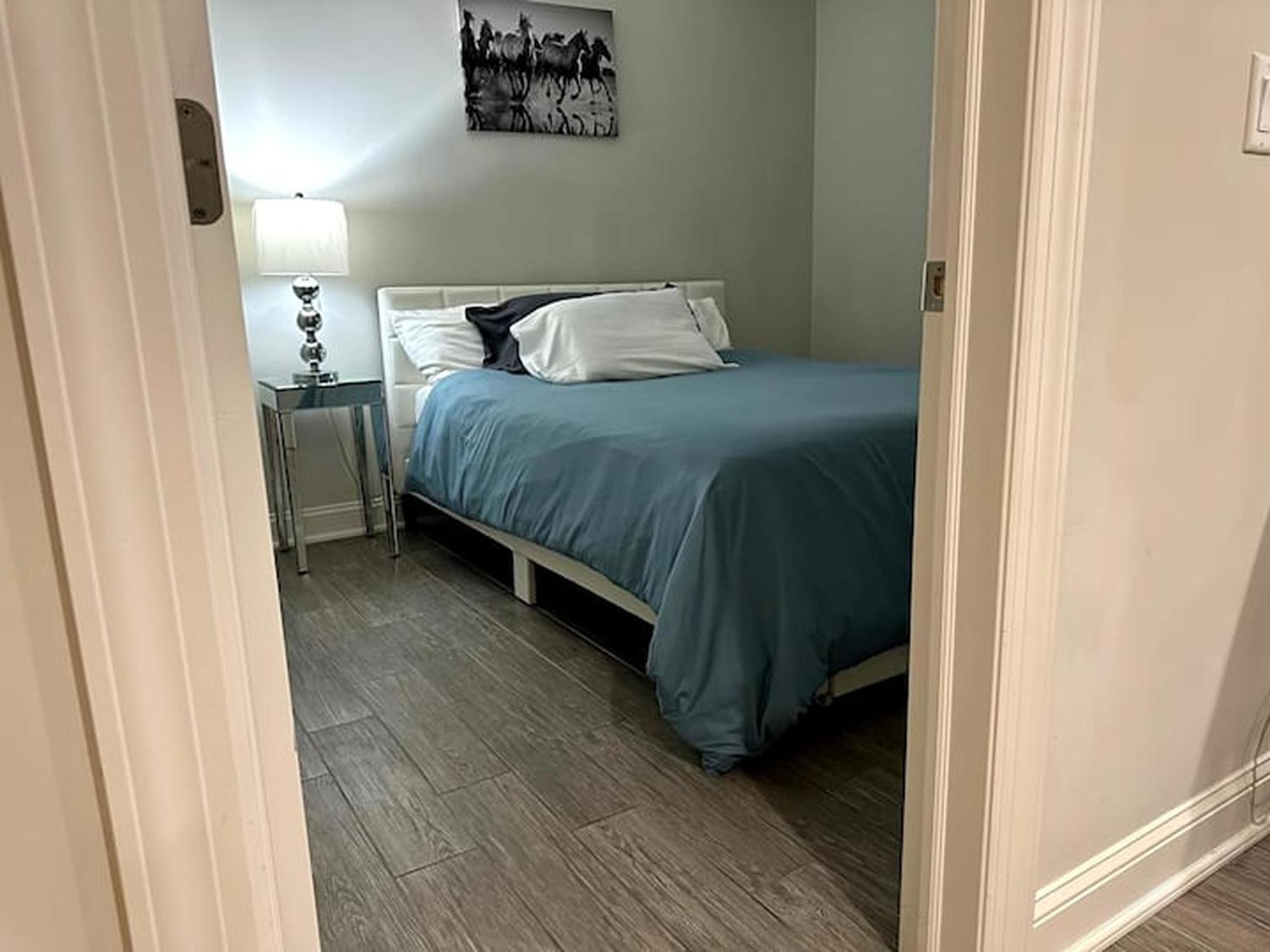 1 Bed Luxury On 21st Apartment New York