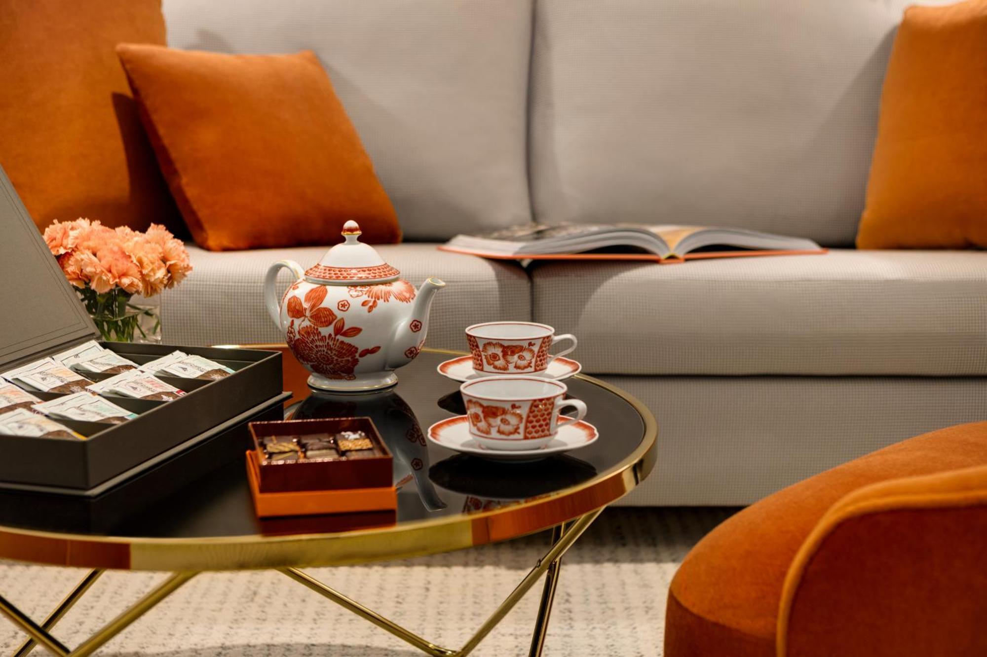 The Chemists Club 4*